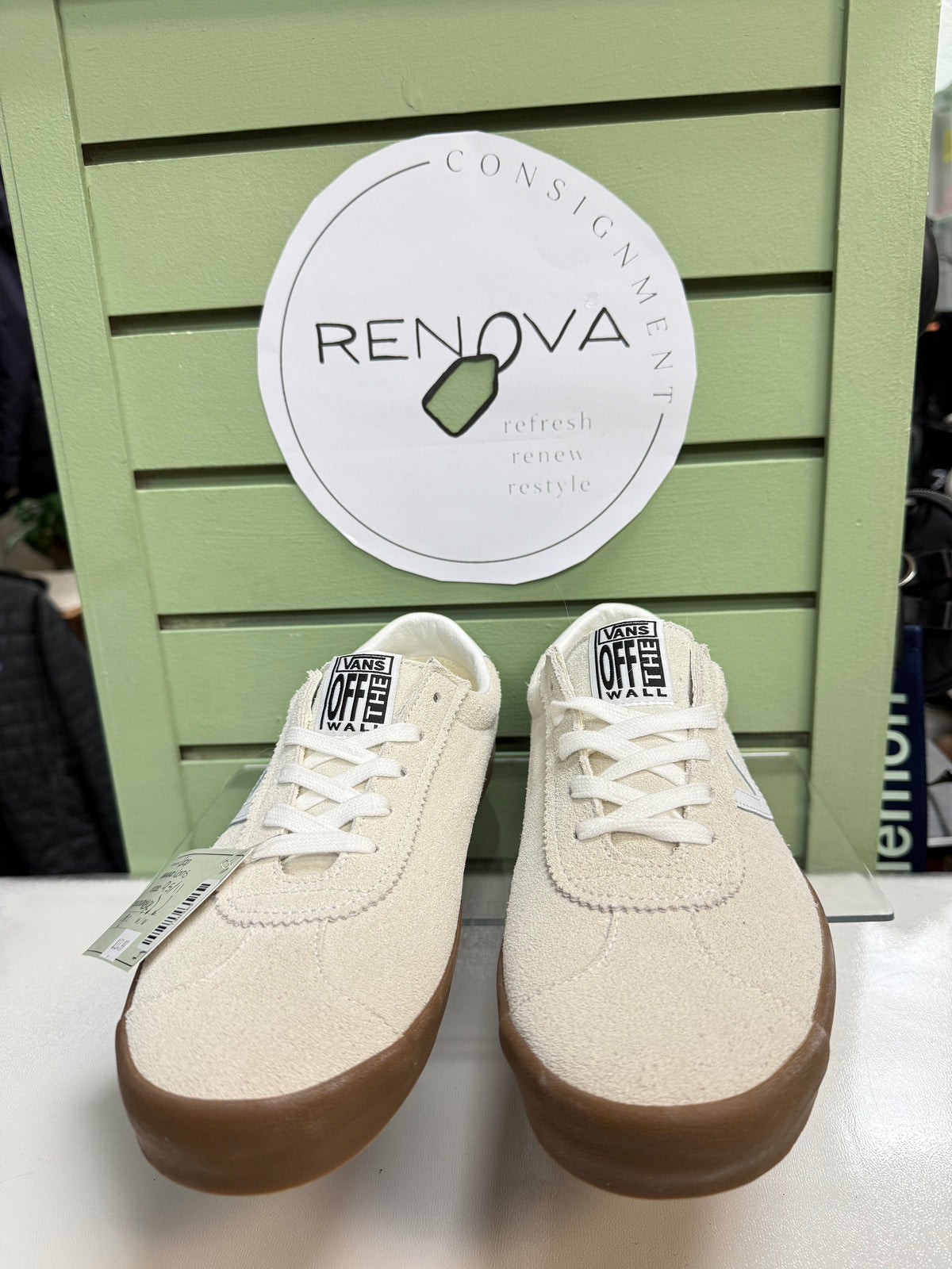 Vans Sport Low Sneakers (Mens 9.5/ Womens 11)