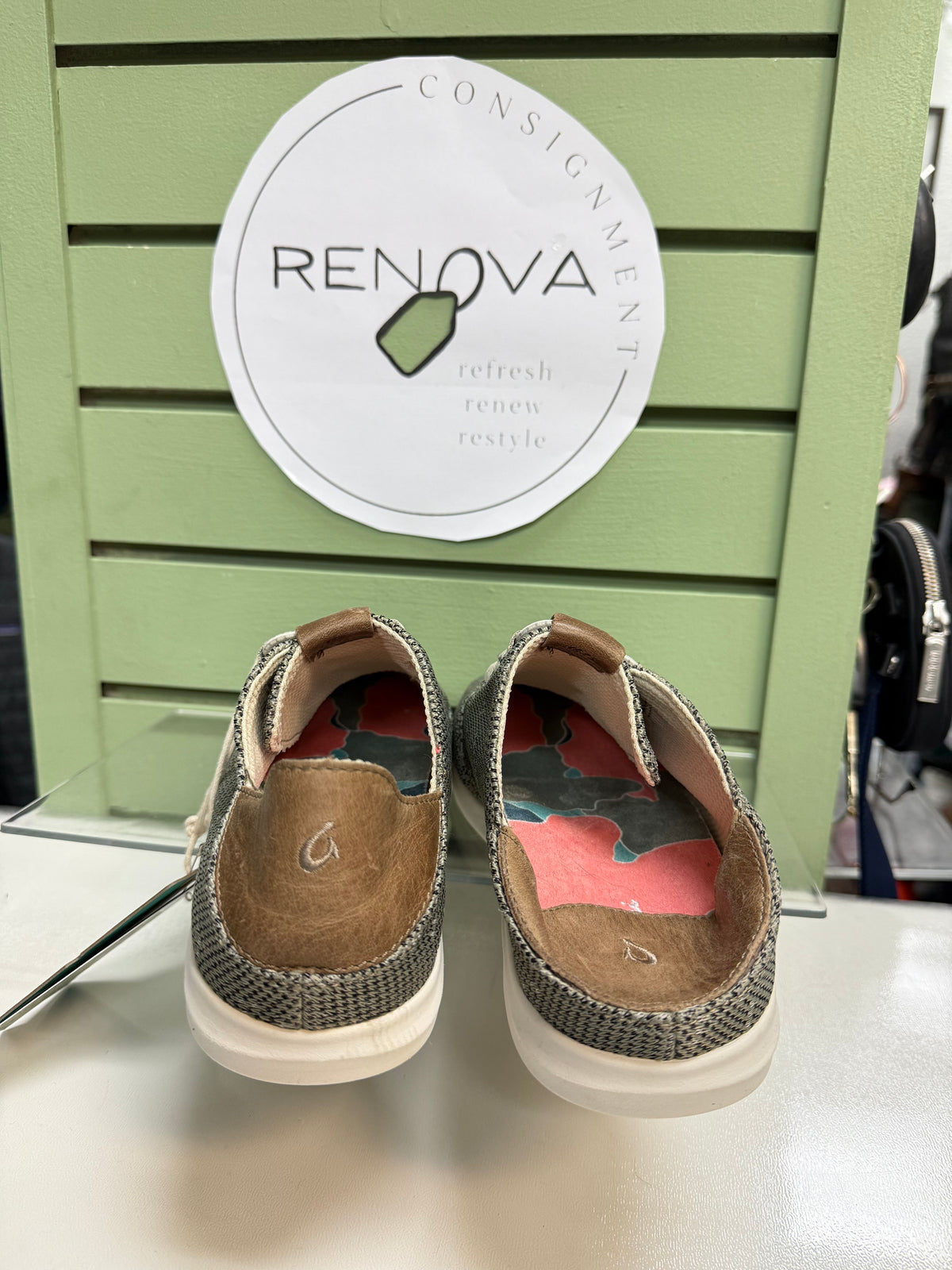Olu Kai Slip On Sneakers (Womens 7.5)