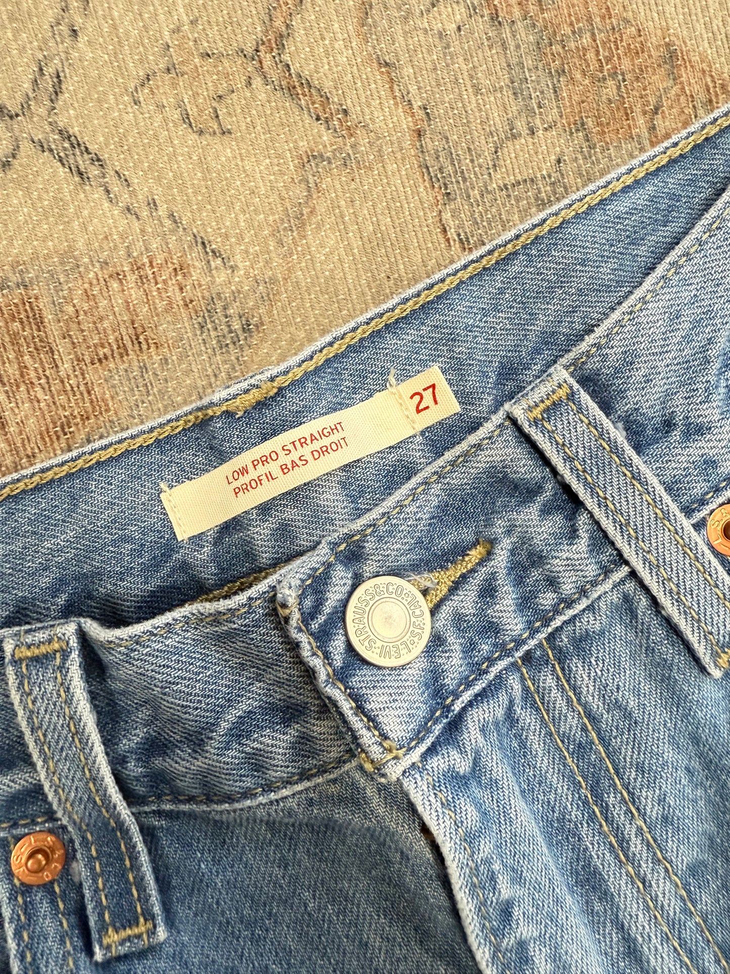 Levi’s Low Pro Straight Jeans (27x30)