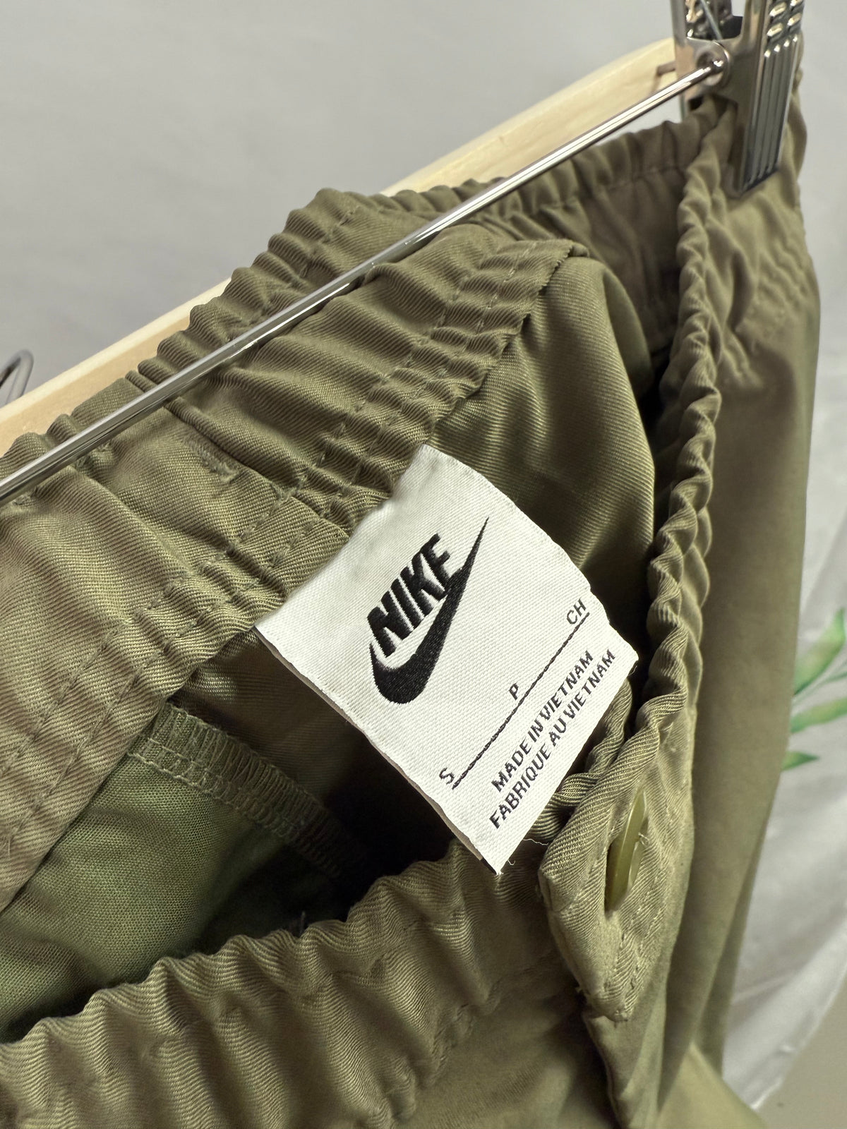 Nike Club Woven Taper Pant (S)