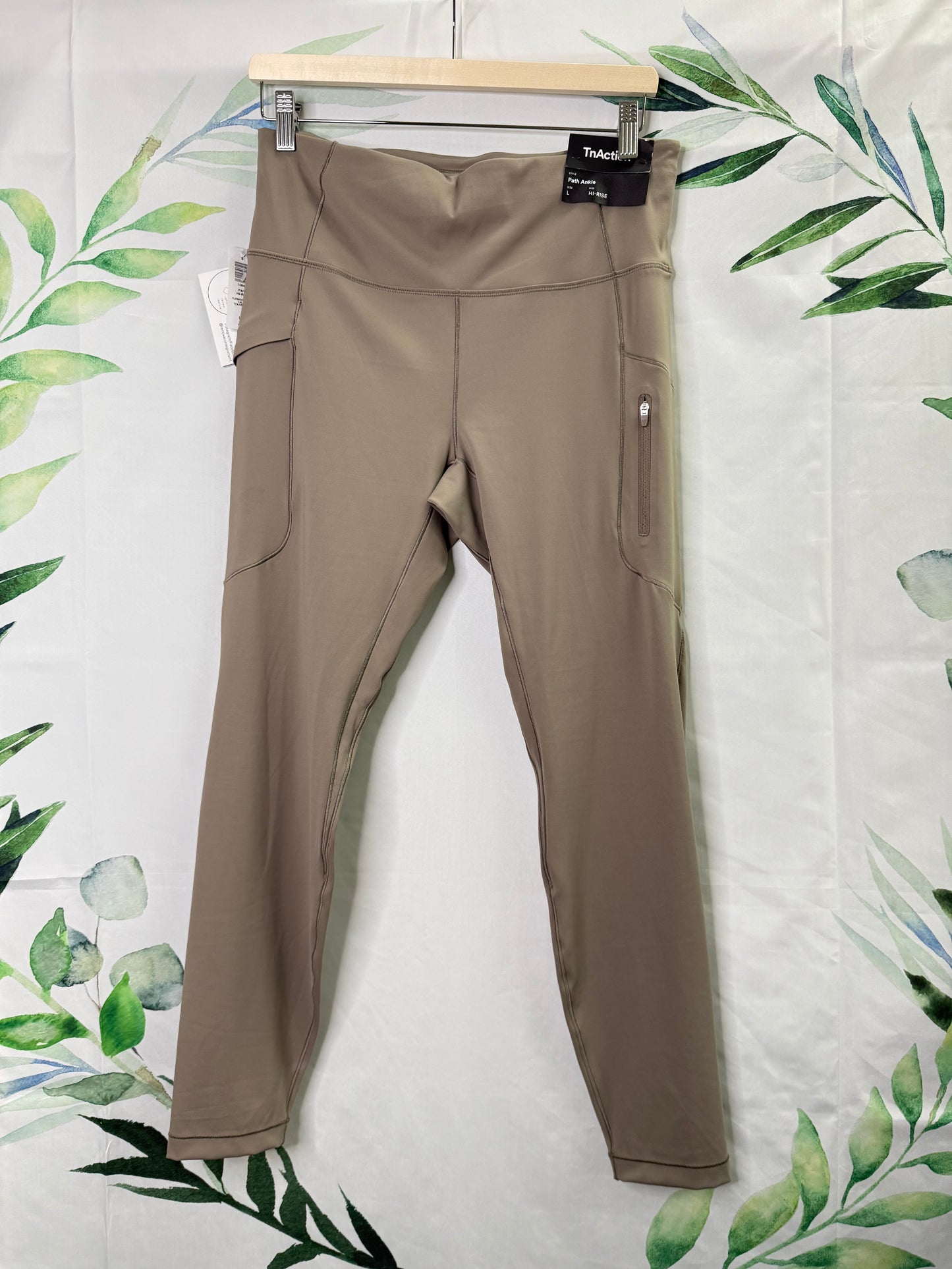 Aritzia TNA Path HR Tight 28” (L)
