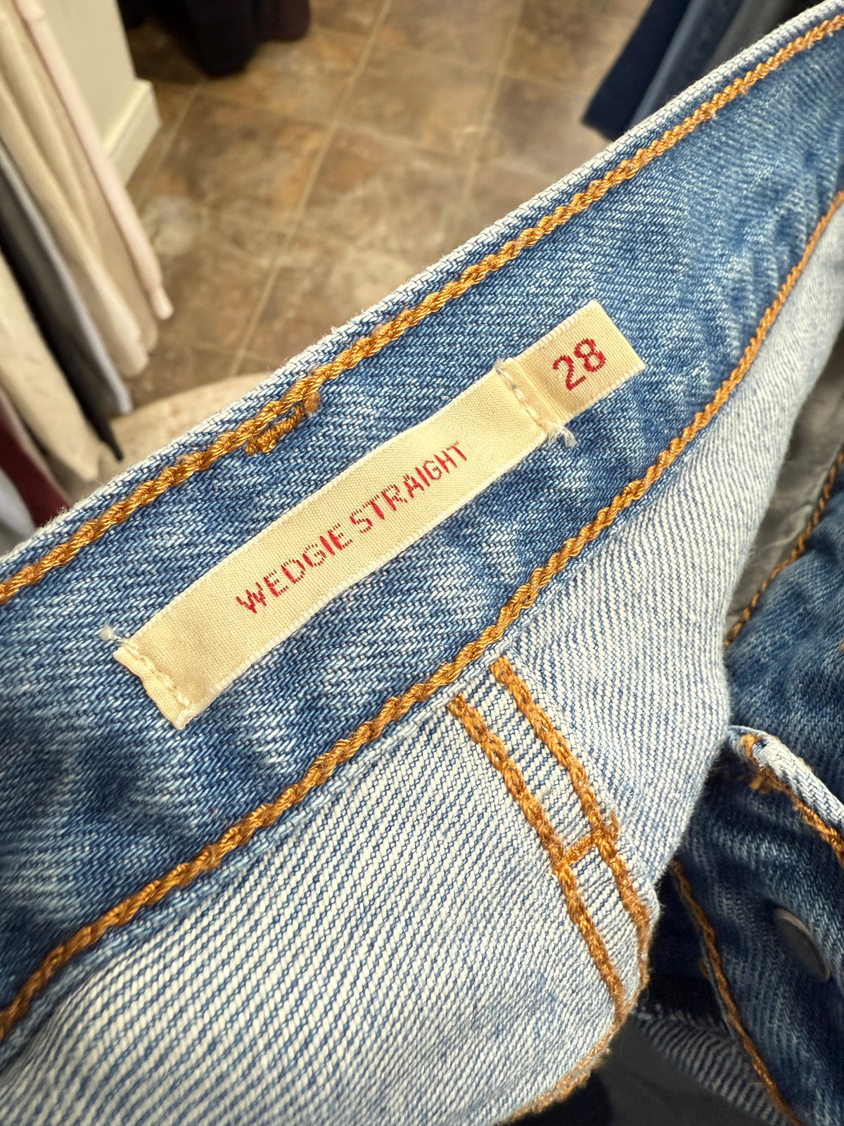 Levi’s Wedgie Straight HR Jeans (28x28)