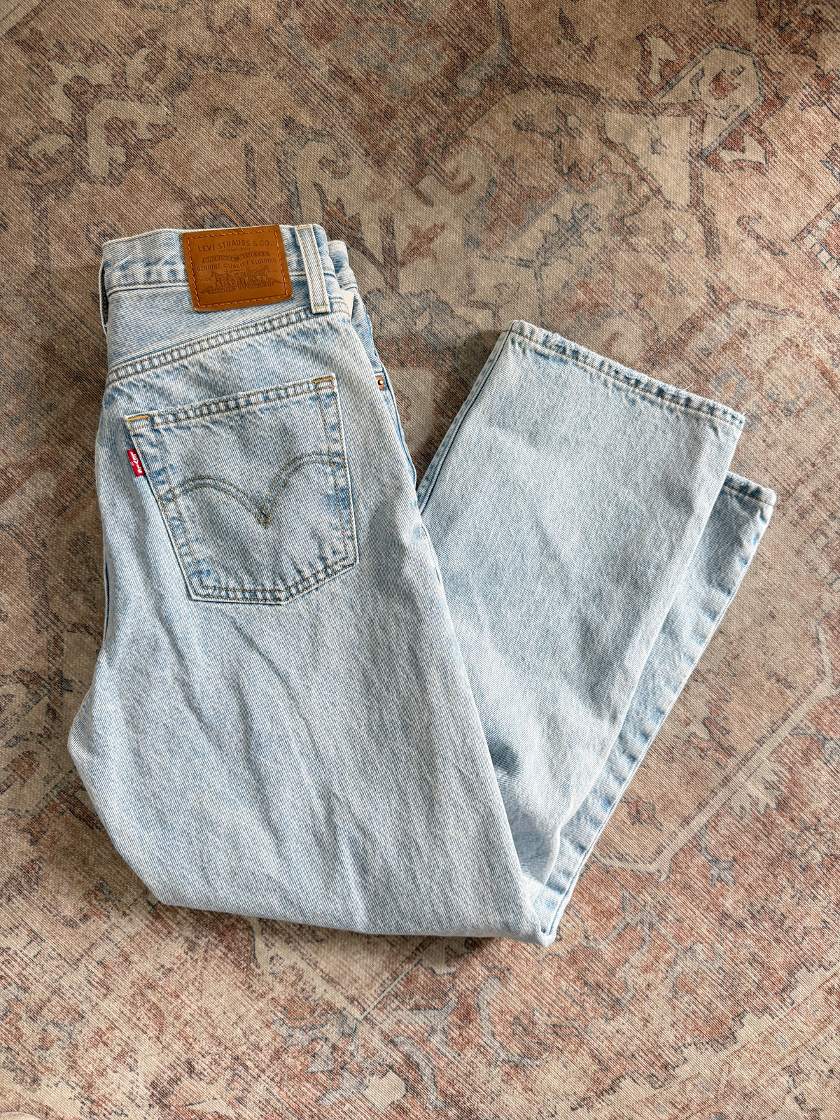 Levi’s Ribcage Straight Ankle HR Jeans (28x27)