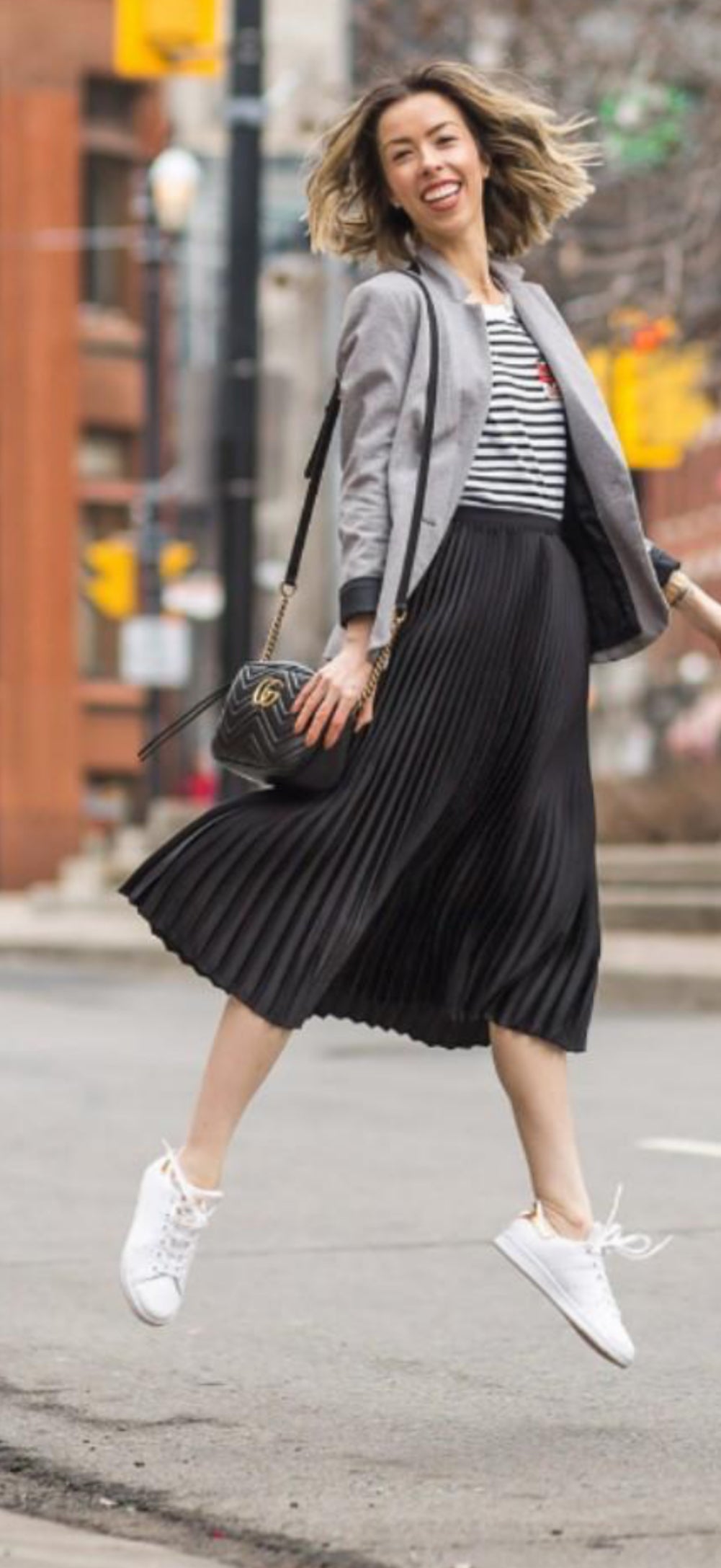Aritzia Babaton Jude HR Skirt (L)