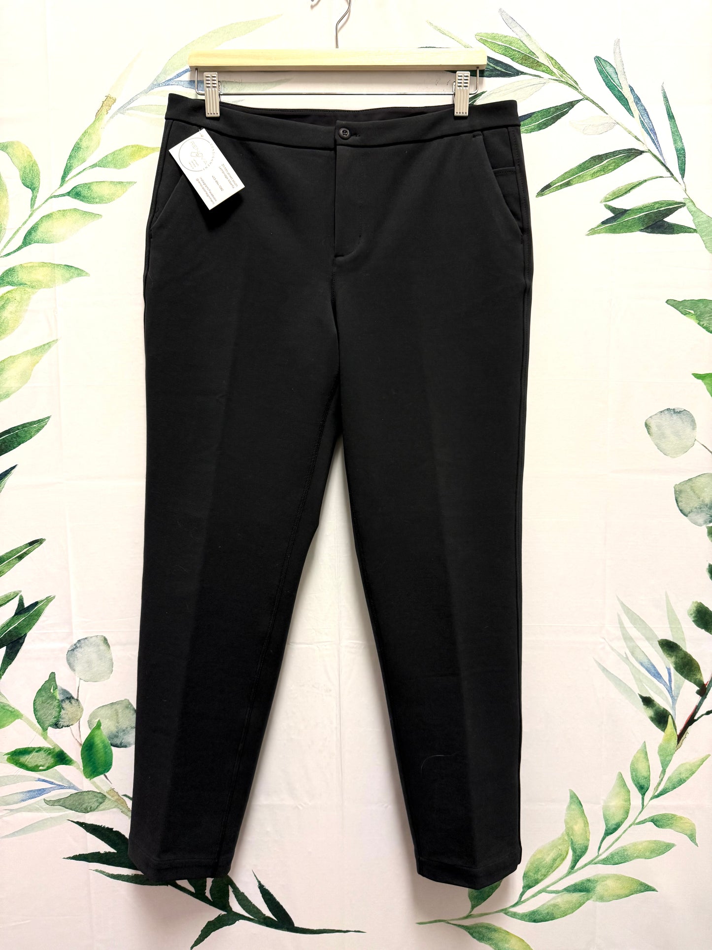 Lululemon City Trek MR Trouser 28” (10)