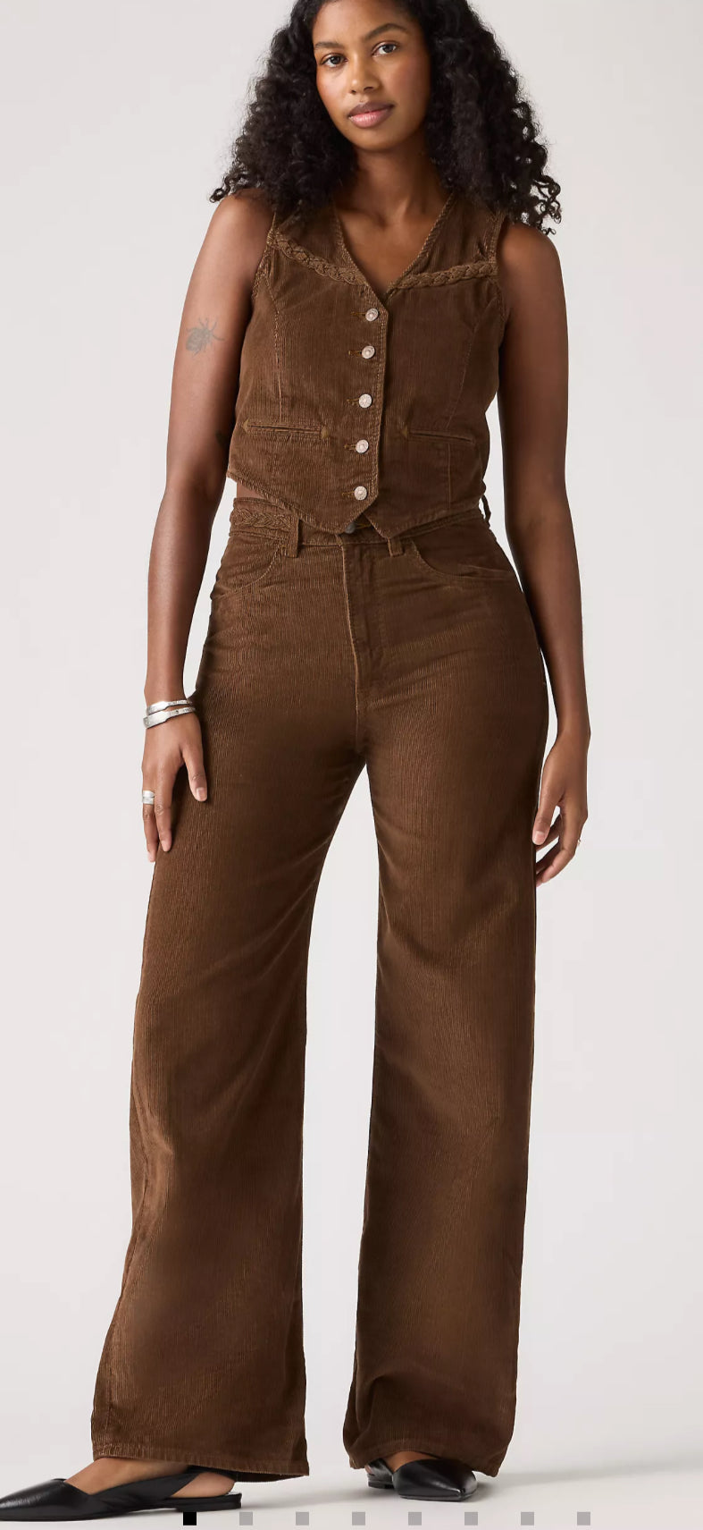 Levi’s Ribcage Wide Leg Corduroy HR Pant 32” (26)