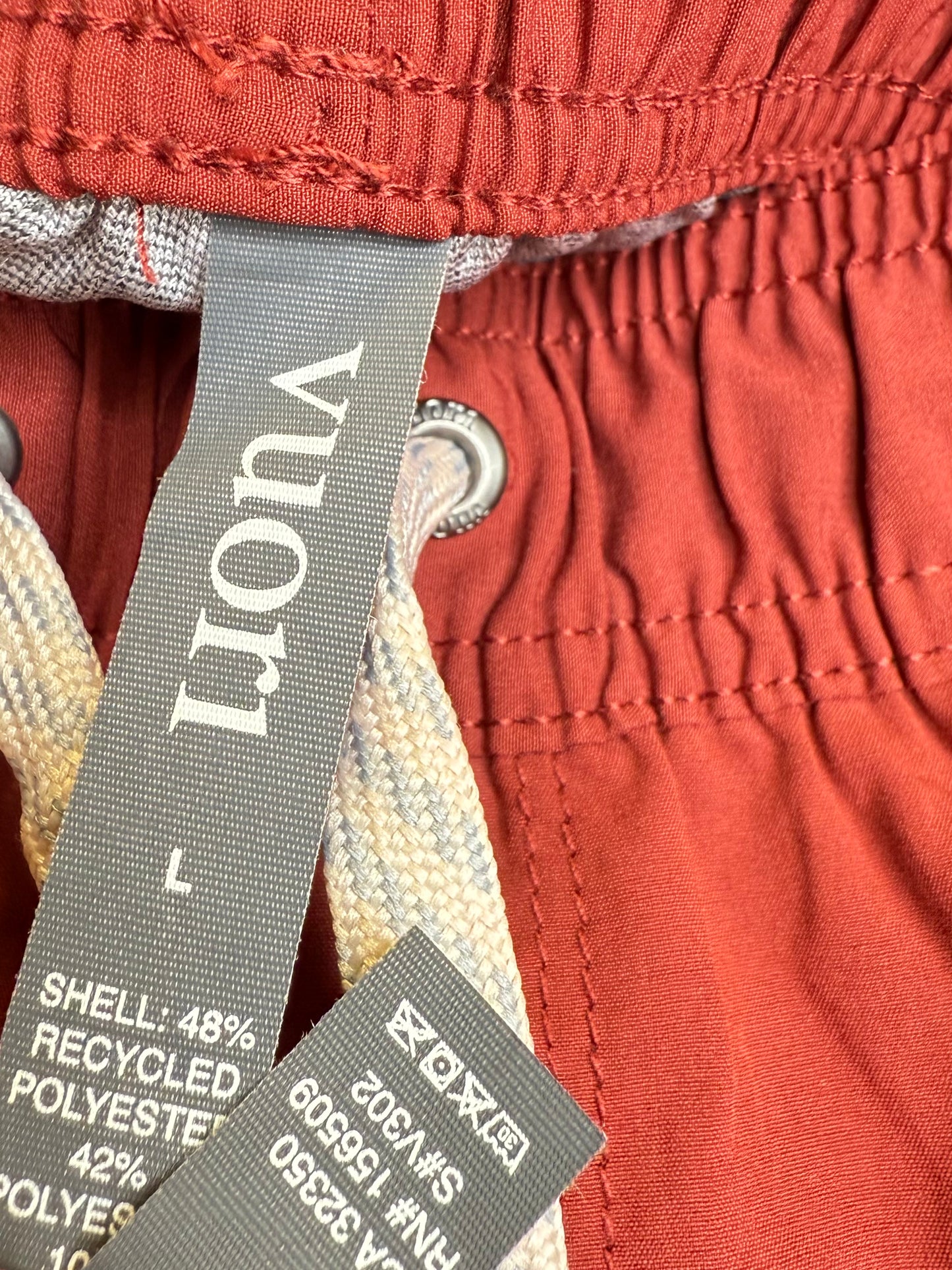 Vuori Kore Lined Short 7” (L)