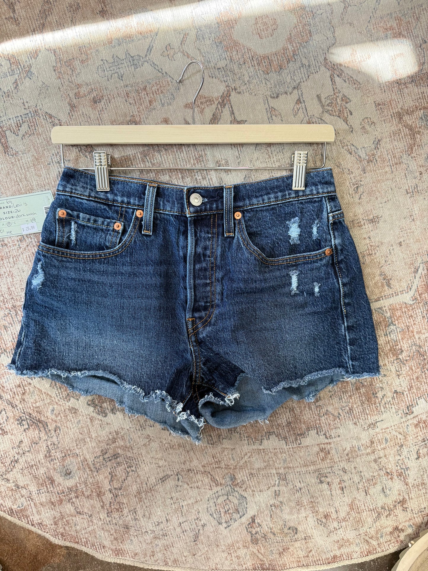 Levi’s 501 Shorts (26)