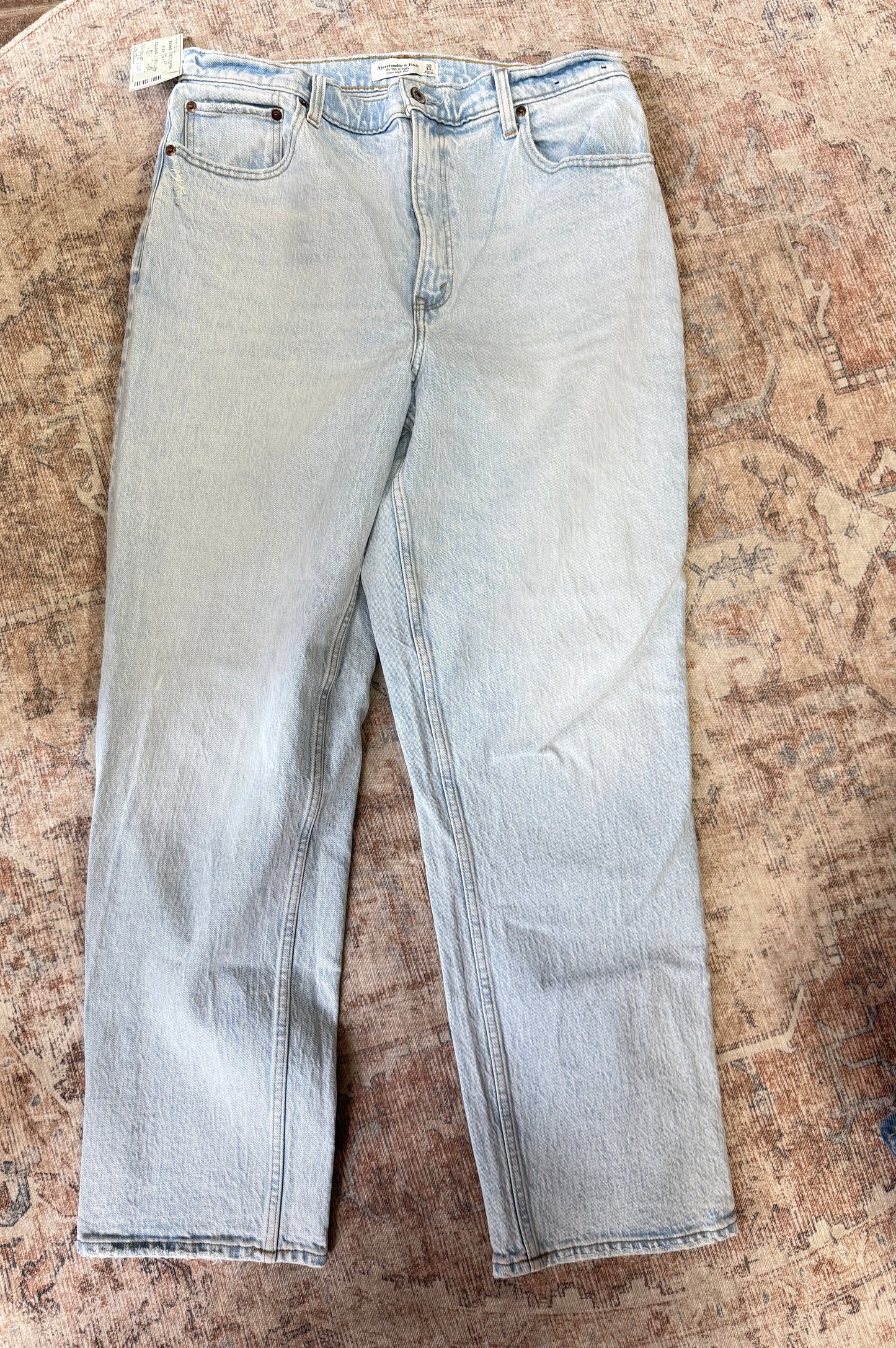 Abercrombie ‘90s Straight Ultra HR Jeans (32x30)