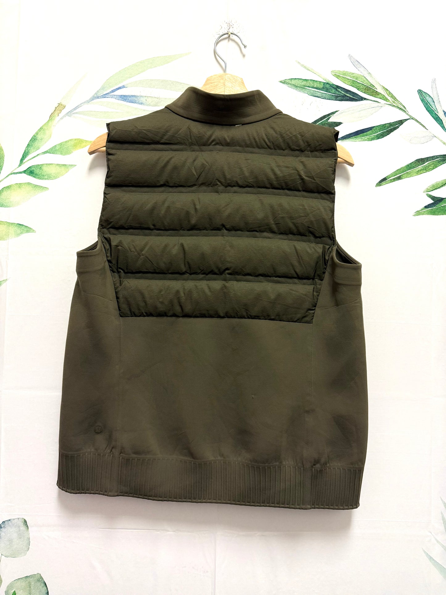 Lululemon Down & Around Vest (12)