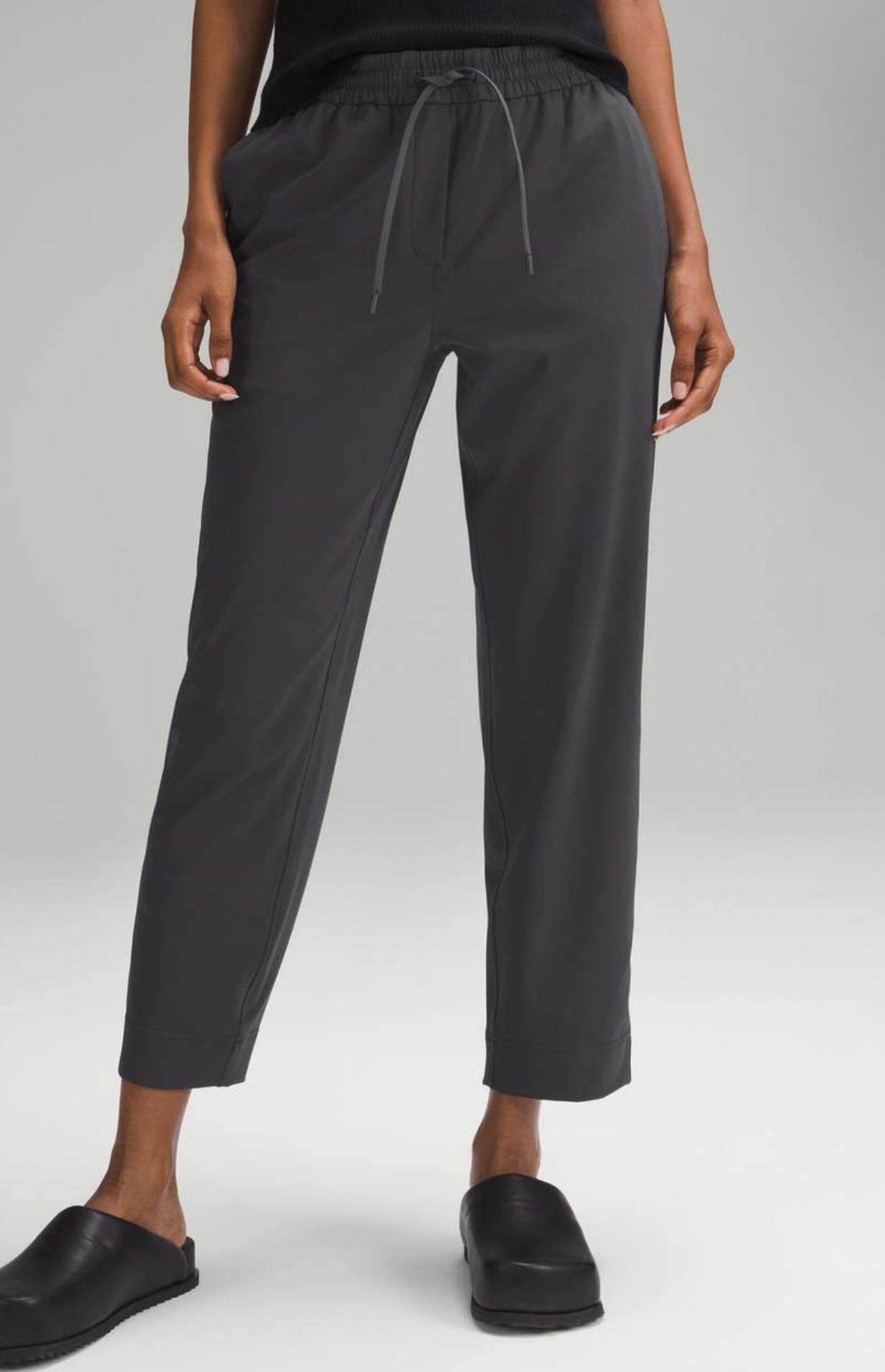 Lululemon Taper MR Pant 27” (M)