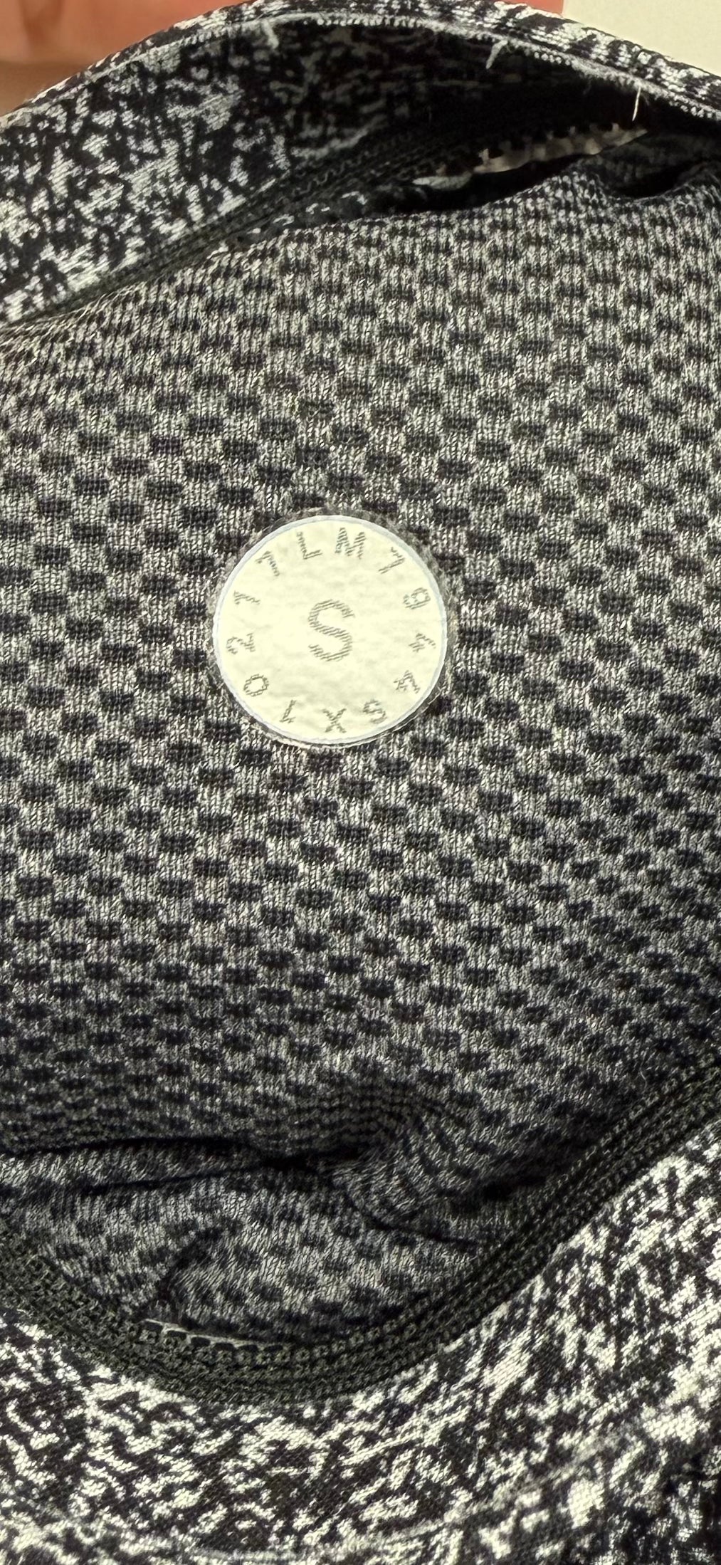 Lululemon Surge Short Linerless 5” (S)