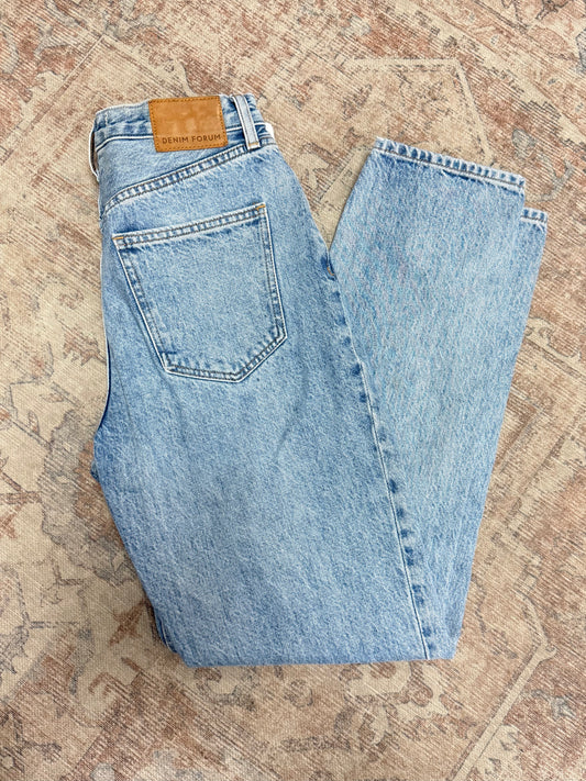 Denim Forum Boyfriend Loose HR Jeans (25x28)