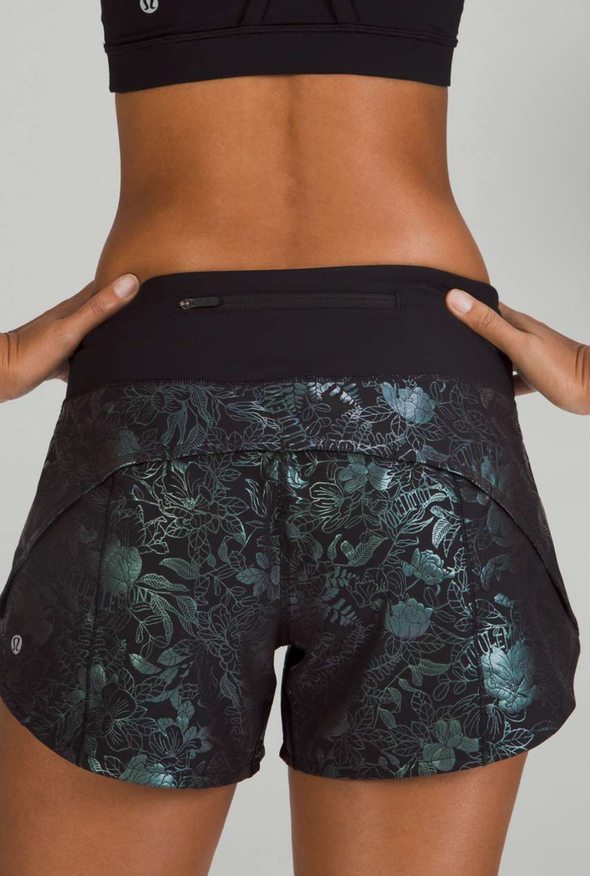 Lululemon Speed Up Short MR 4” (6)