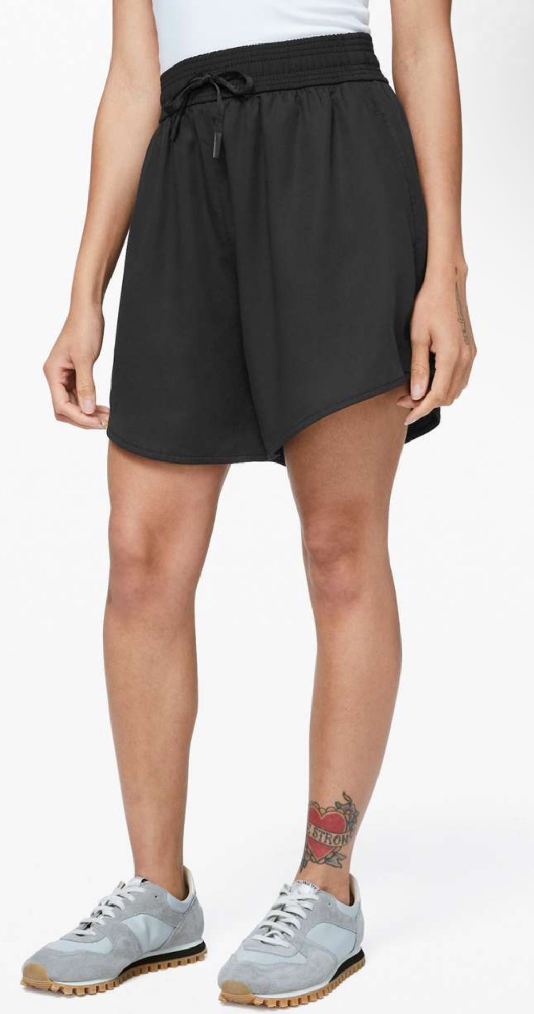 Lululemon Feeling Femme HR Short 5” (8)
