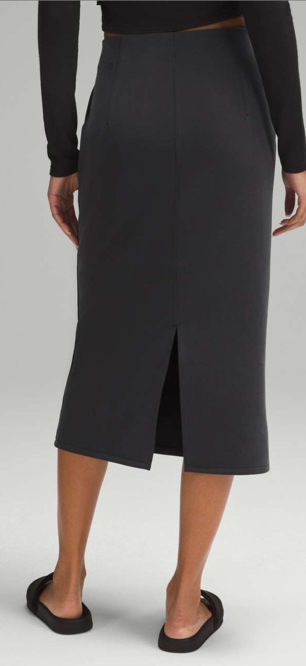 Lululemon Softstreme Midi HR Skirt (6)