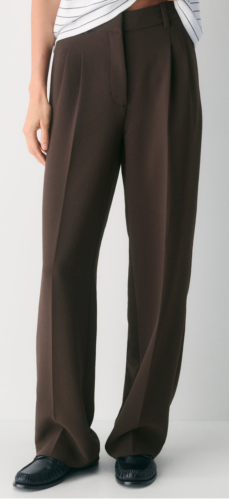 Aritzia Wilfred The Effortless Pant (2)