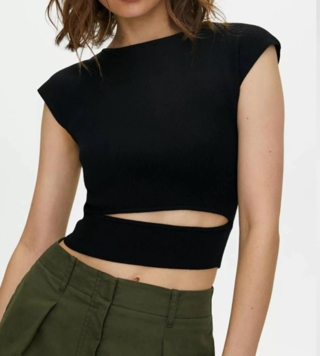 Aritzia Wilfred Cut Out Tee (M)
