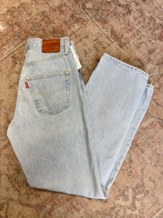 Levi’s 501 ‘90s Jeans (26x30)