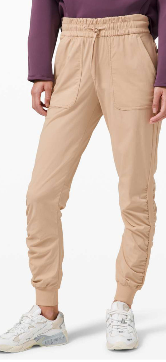 Lululemon Beyond The Studio HR Jogger 28” (2)