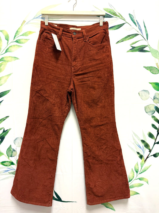 Levi 70s HR Flare Cord (28)