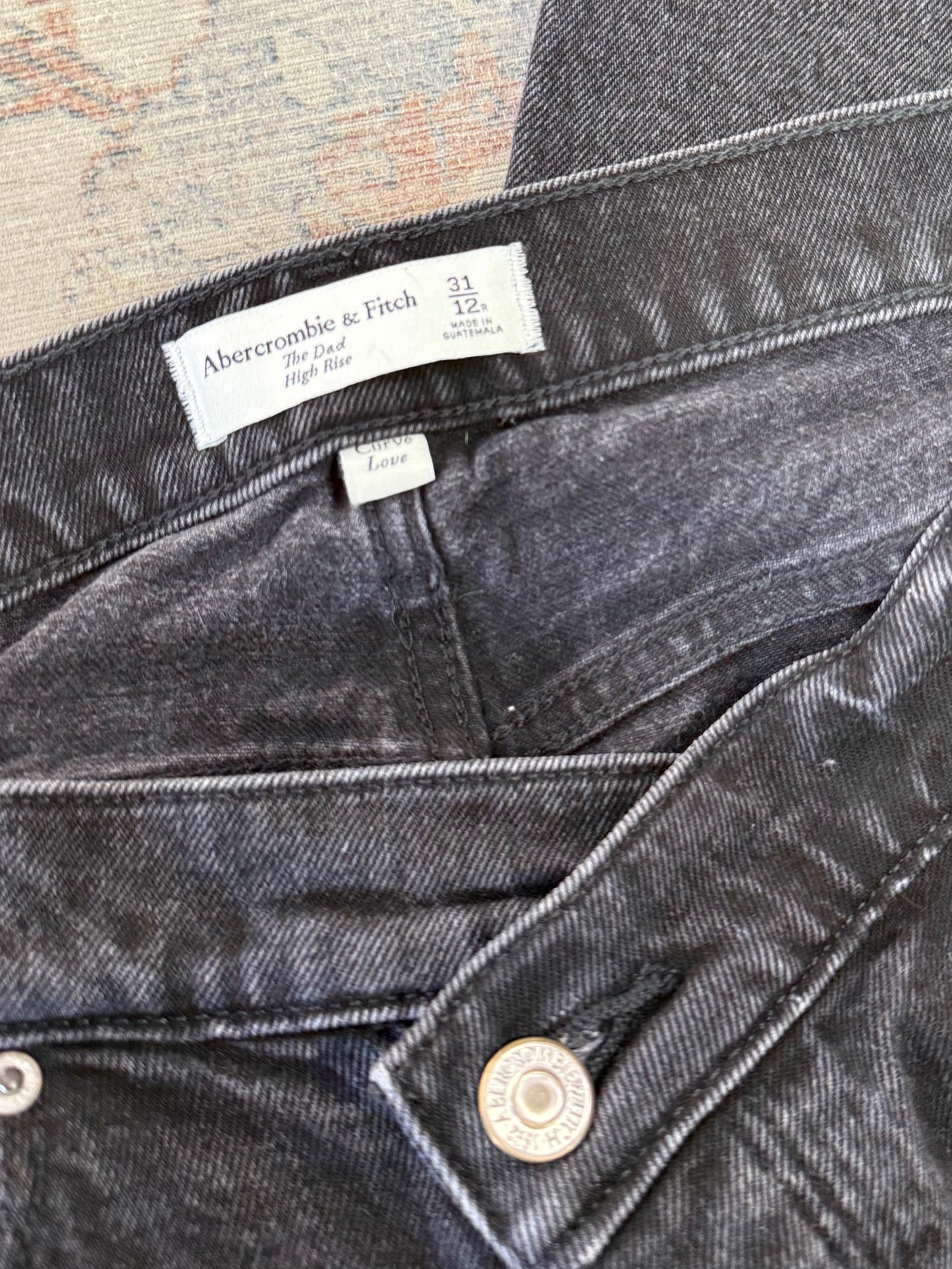 Abercrombie Cross Waist Dad Jeans (31x30)