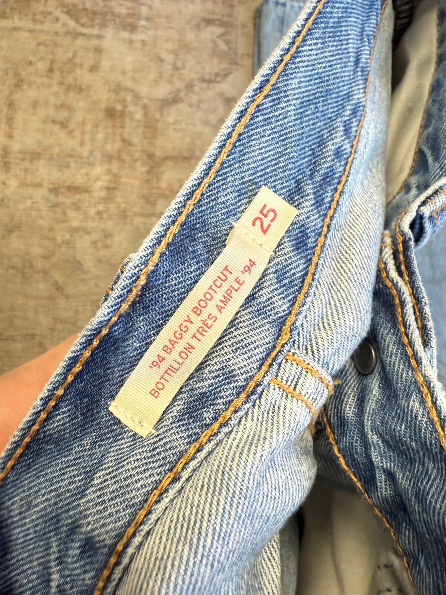 Levi’s ‘94 Baggy Bootcut Jeans (25x31)