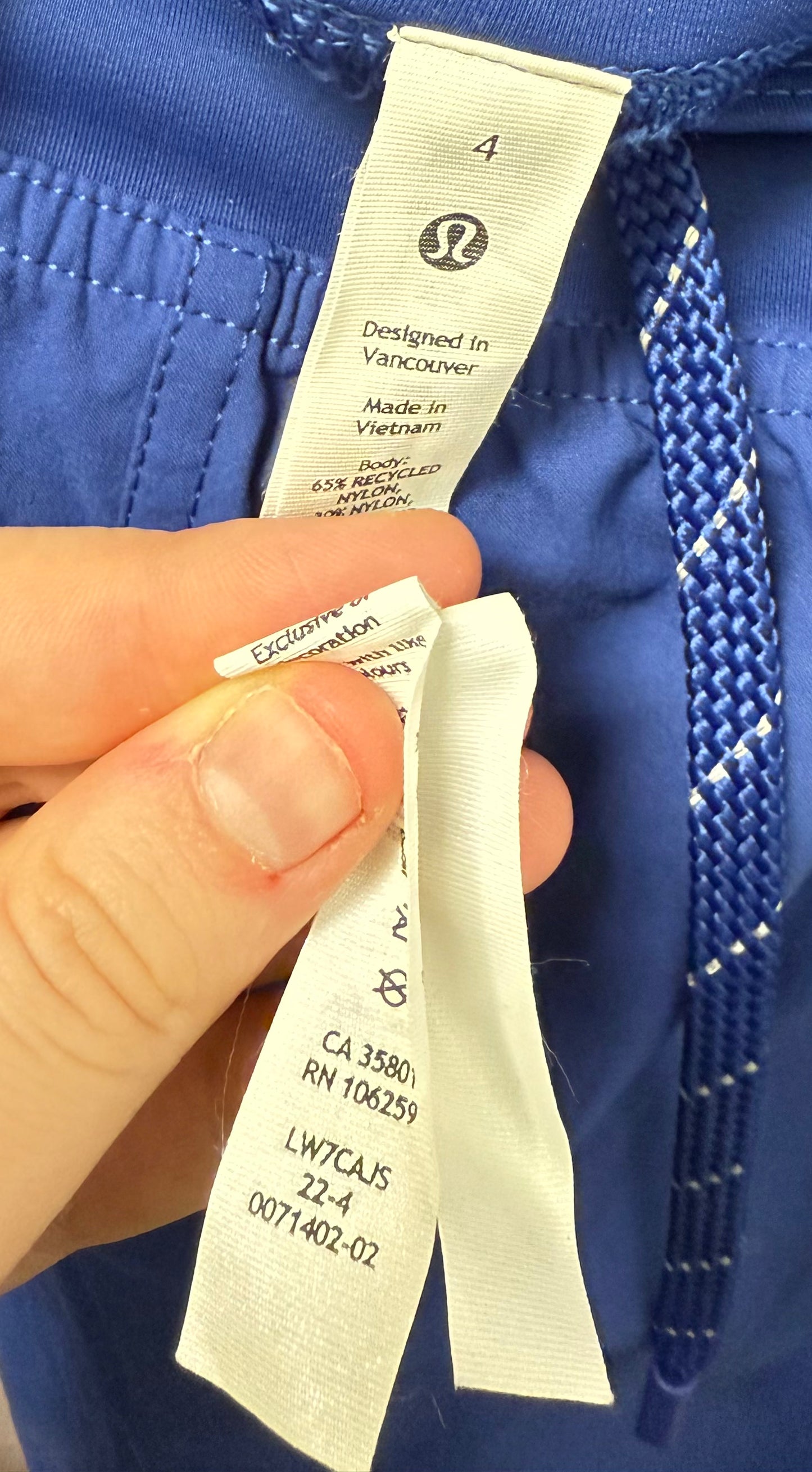 Lululemon Cargo Hiking HR Short 5” (4)