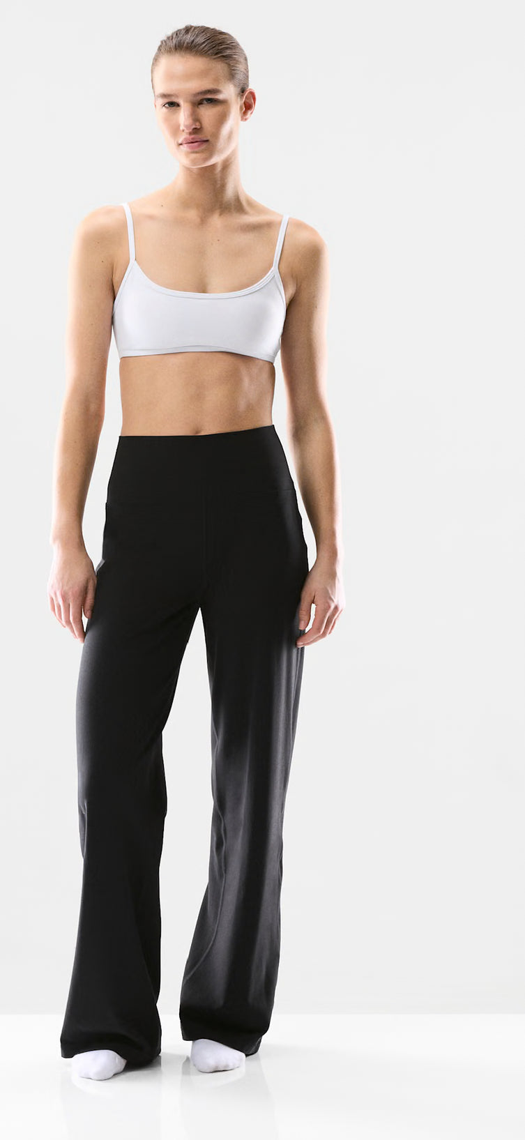 Aritzia Golden Asana Wide Leg HR Pant 32” (8)