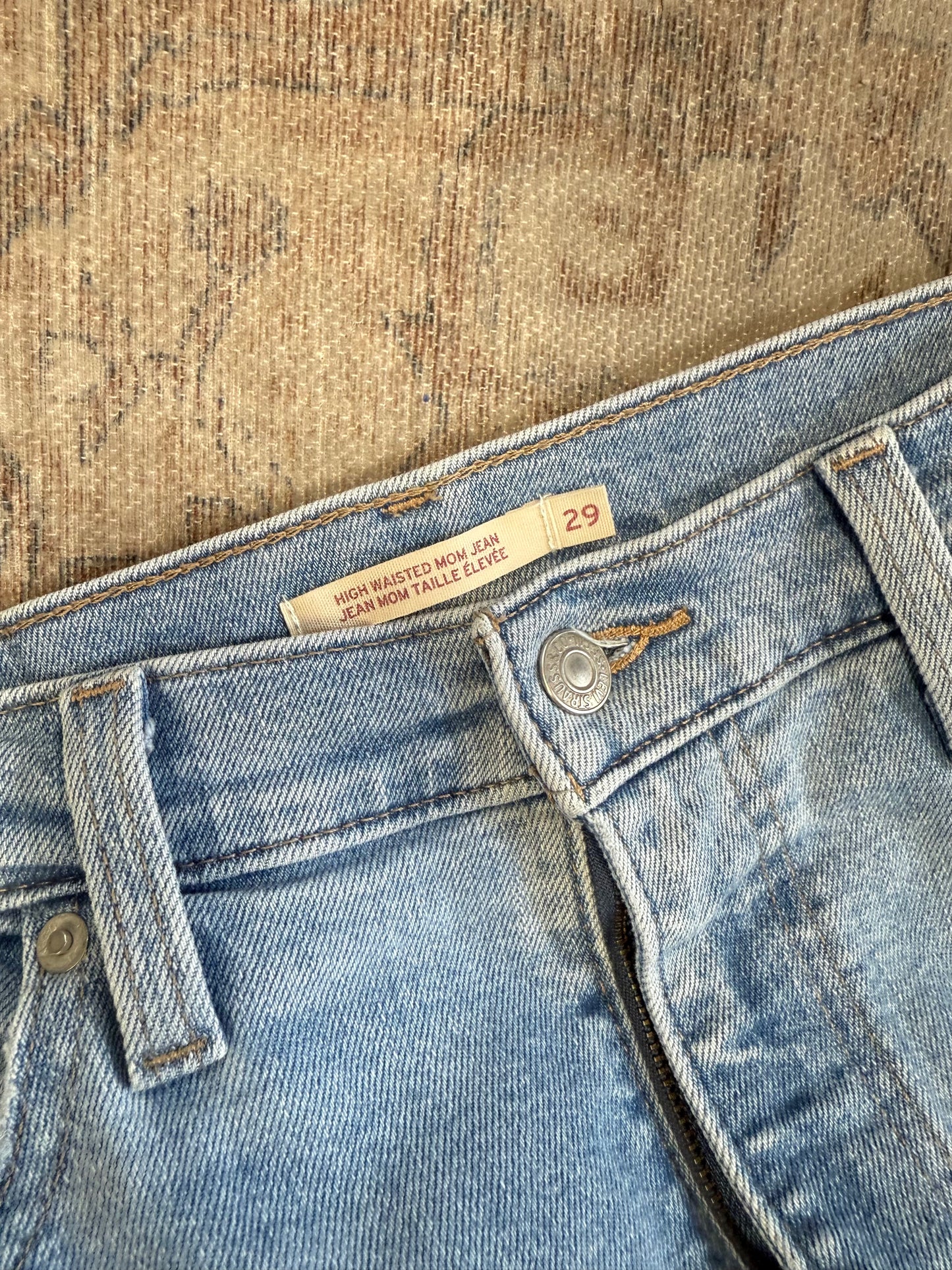Levi’s Mom HR Jeans (29x29)