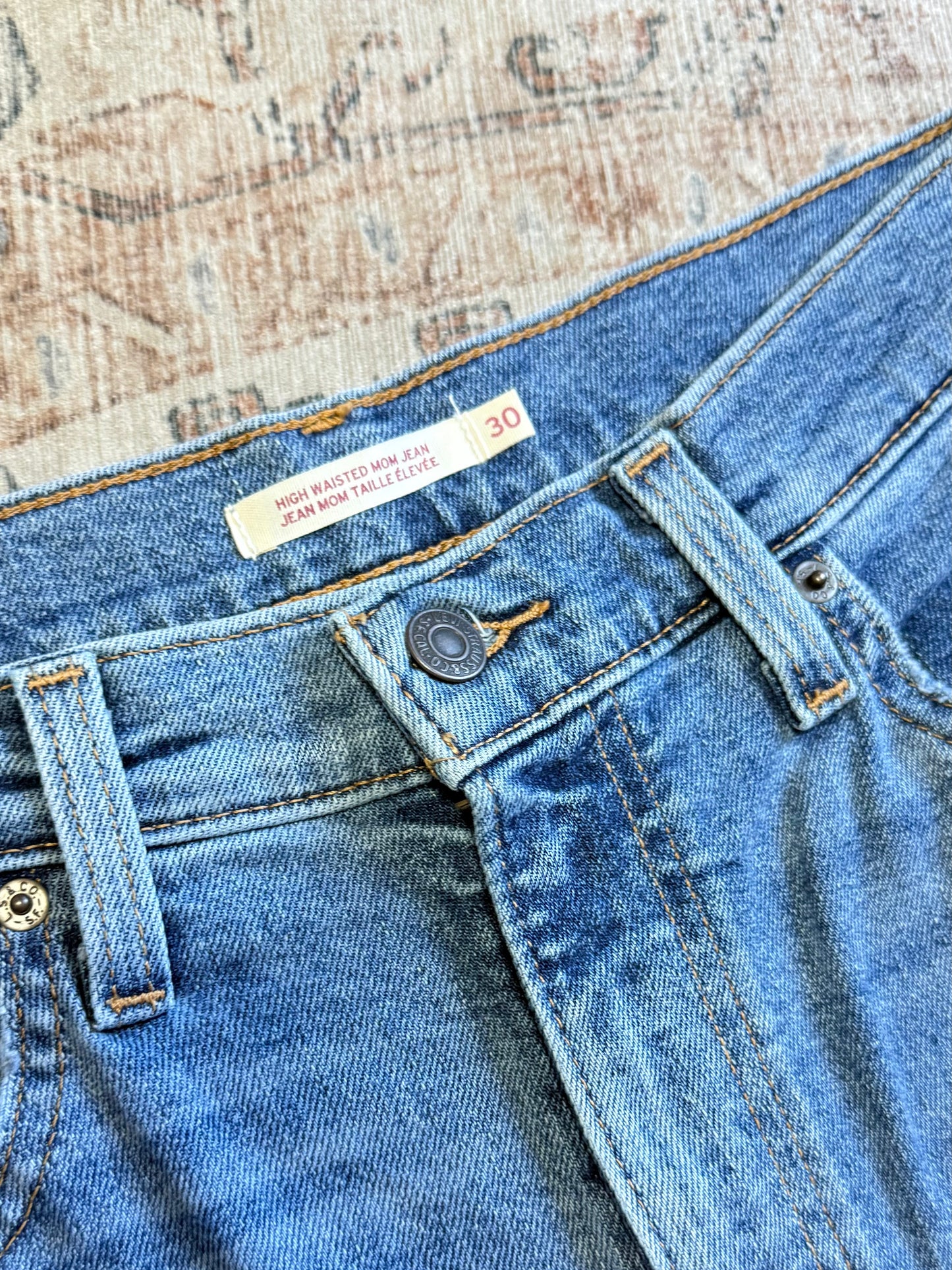 Levi’s Mom HR Jeans (30x29)