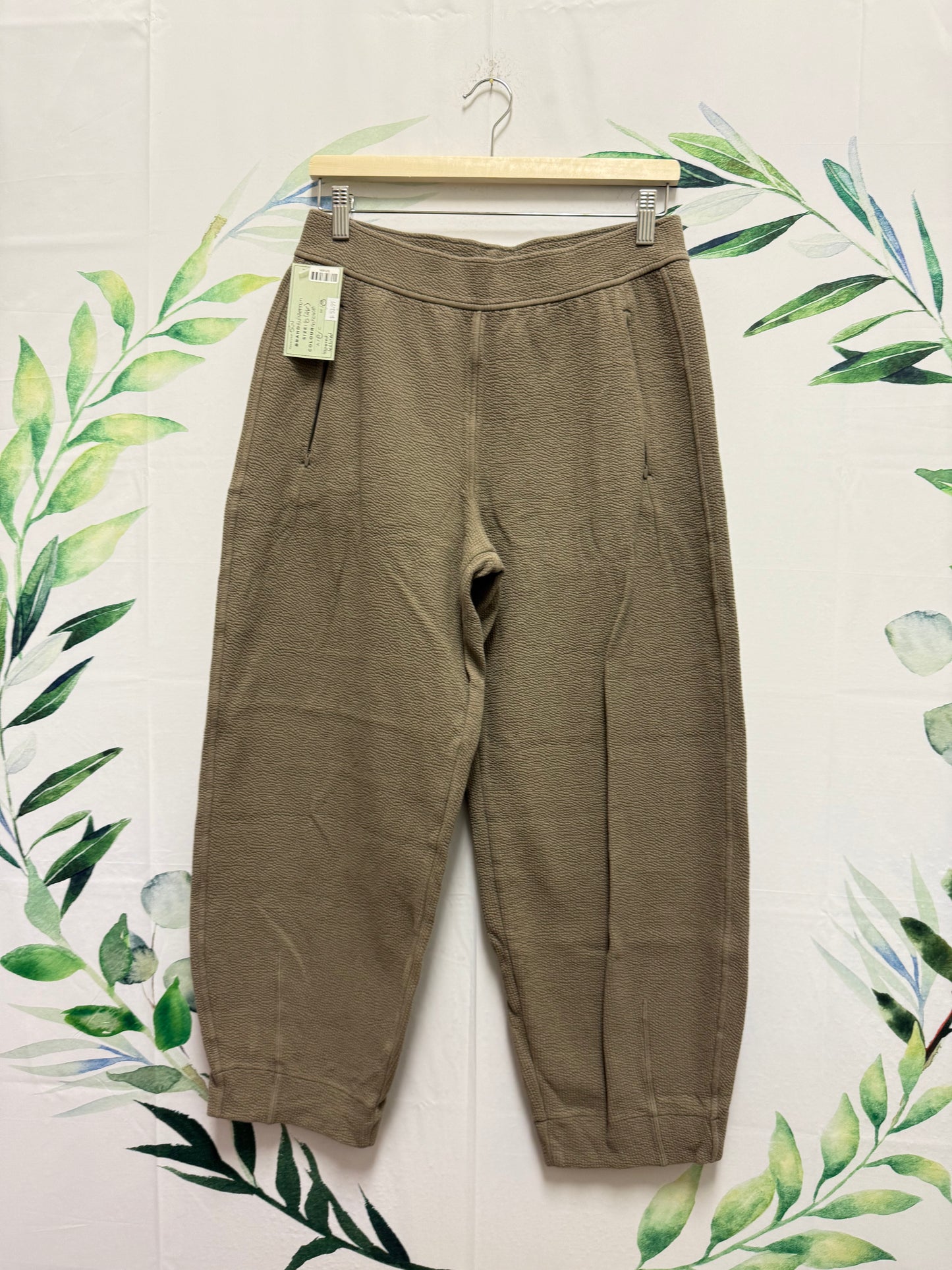 Lululemon Textured Tapered Balloon HR Pant 26” (8)