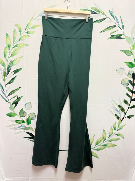 Smash & Tess Flare HR Pant (XL)