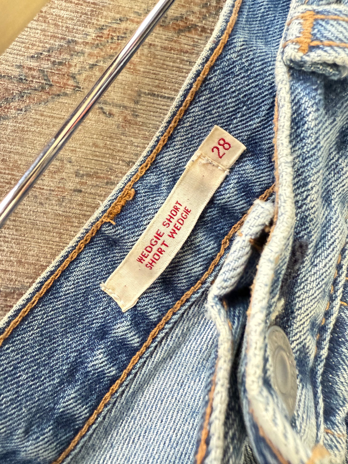 Levi’s Wedgie HR Short (28)