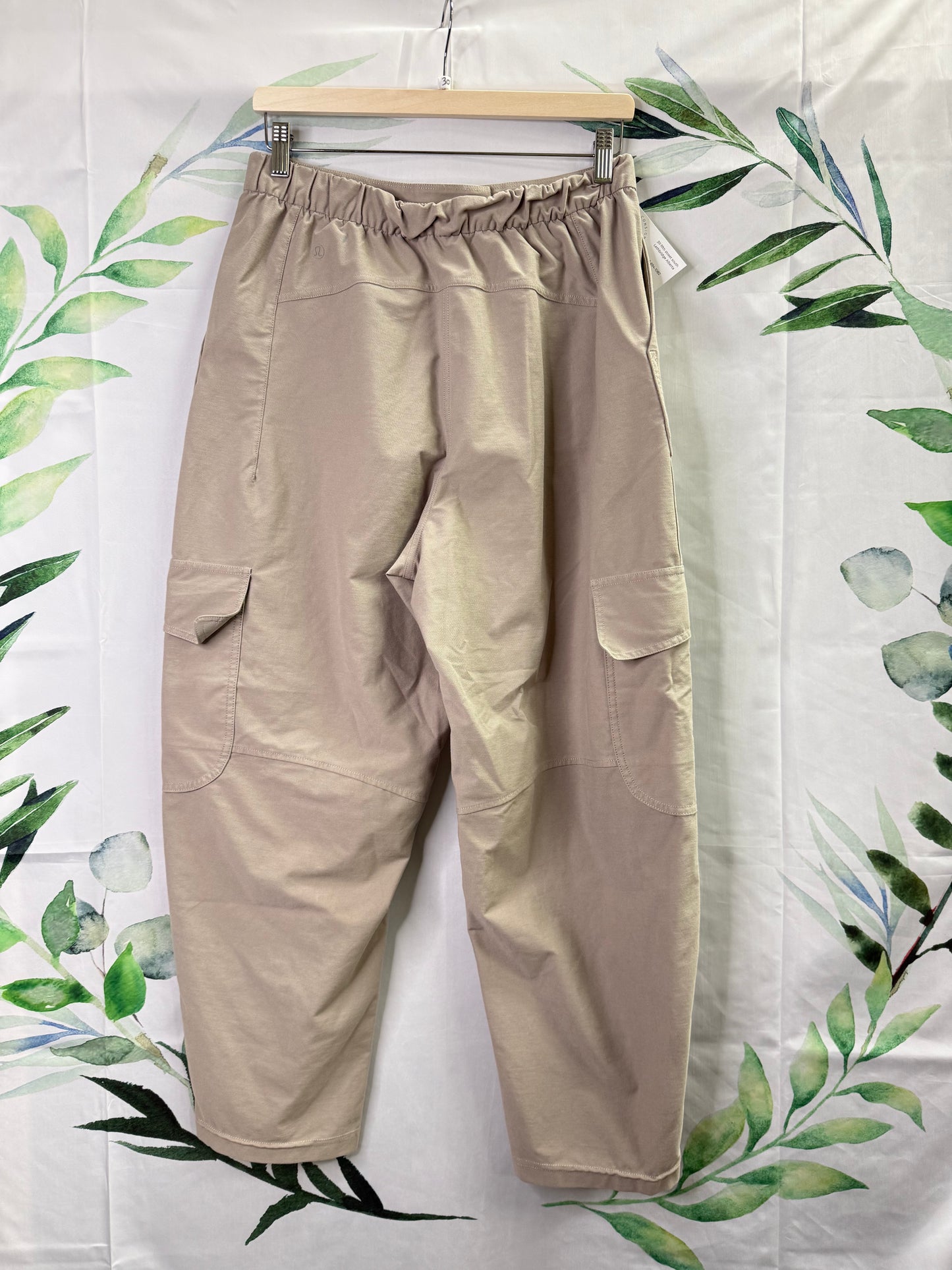 Lululemon Utilitech Cargo Pocket HR Pant 27” (30)
