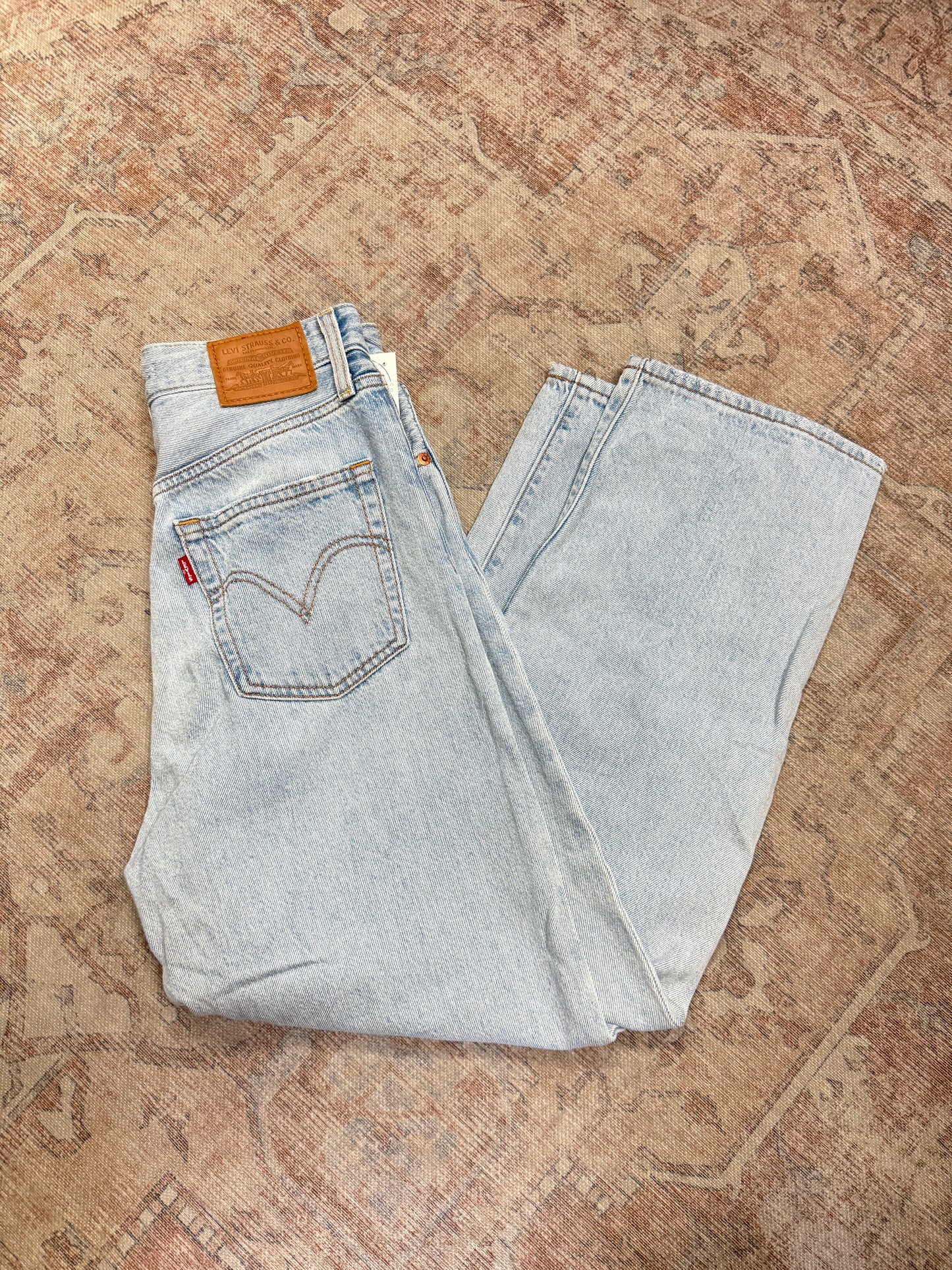 Levi’s Ribcage Straight HR Jeans (26x27)