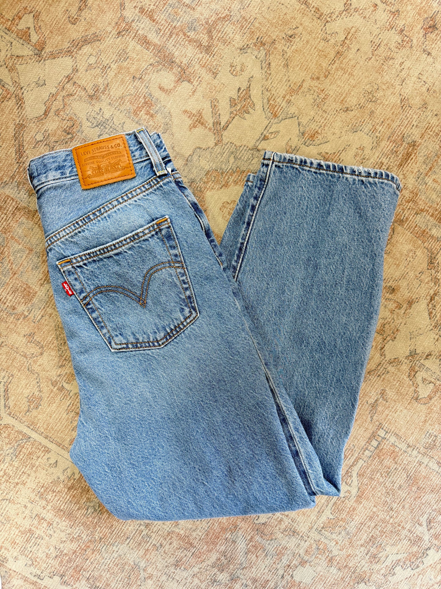 Levi’s Ribcage Straight Ankle HR Jeans (28x27)