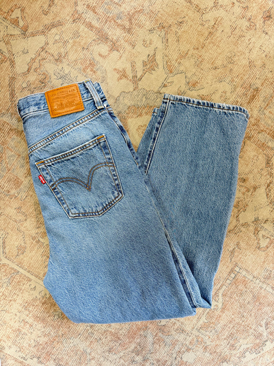 Levi’s Ribcage Straight Ankle HR Jeans (28x27)
