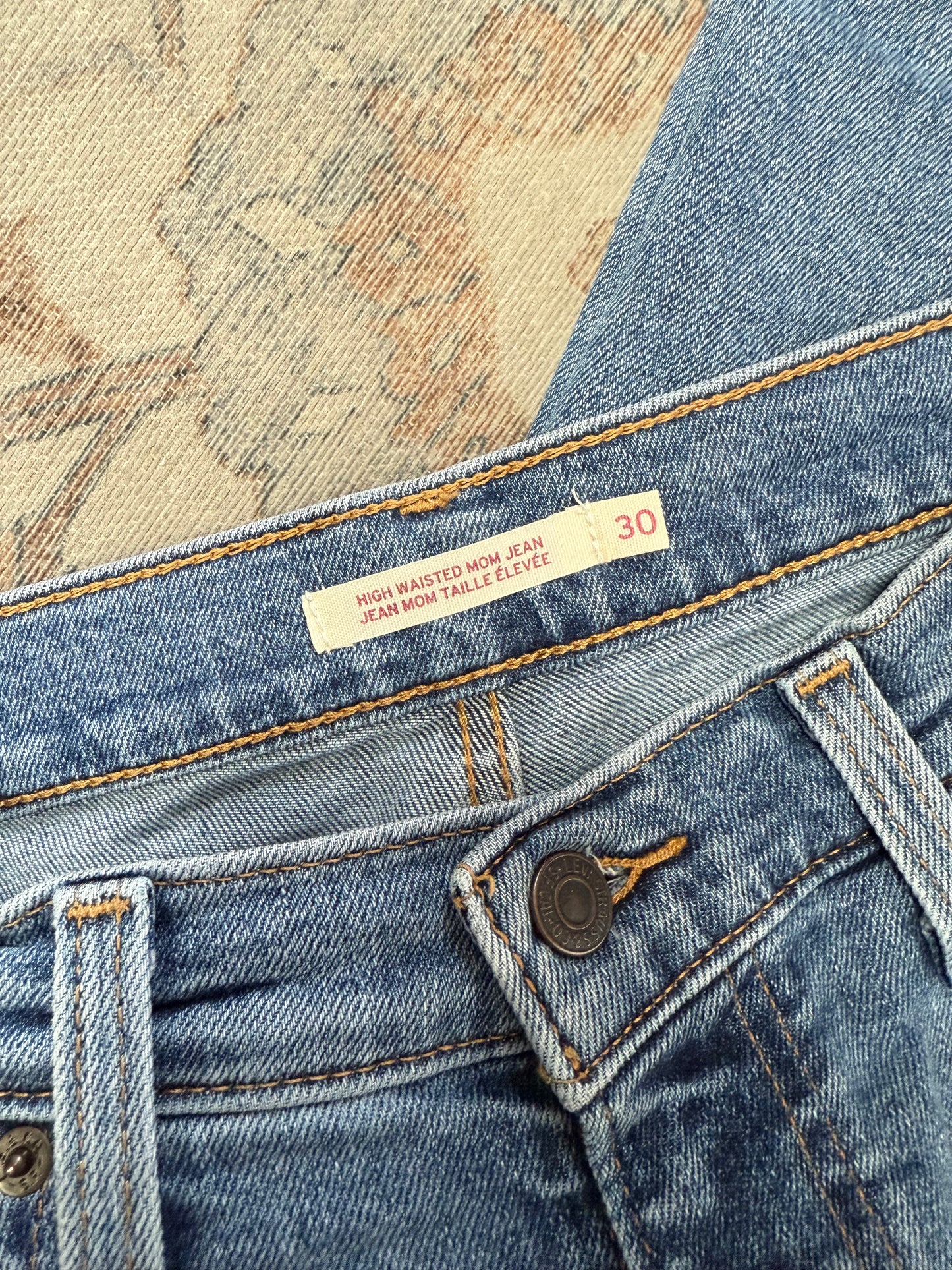 Levi’s Mom HR Jeans (30x29)