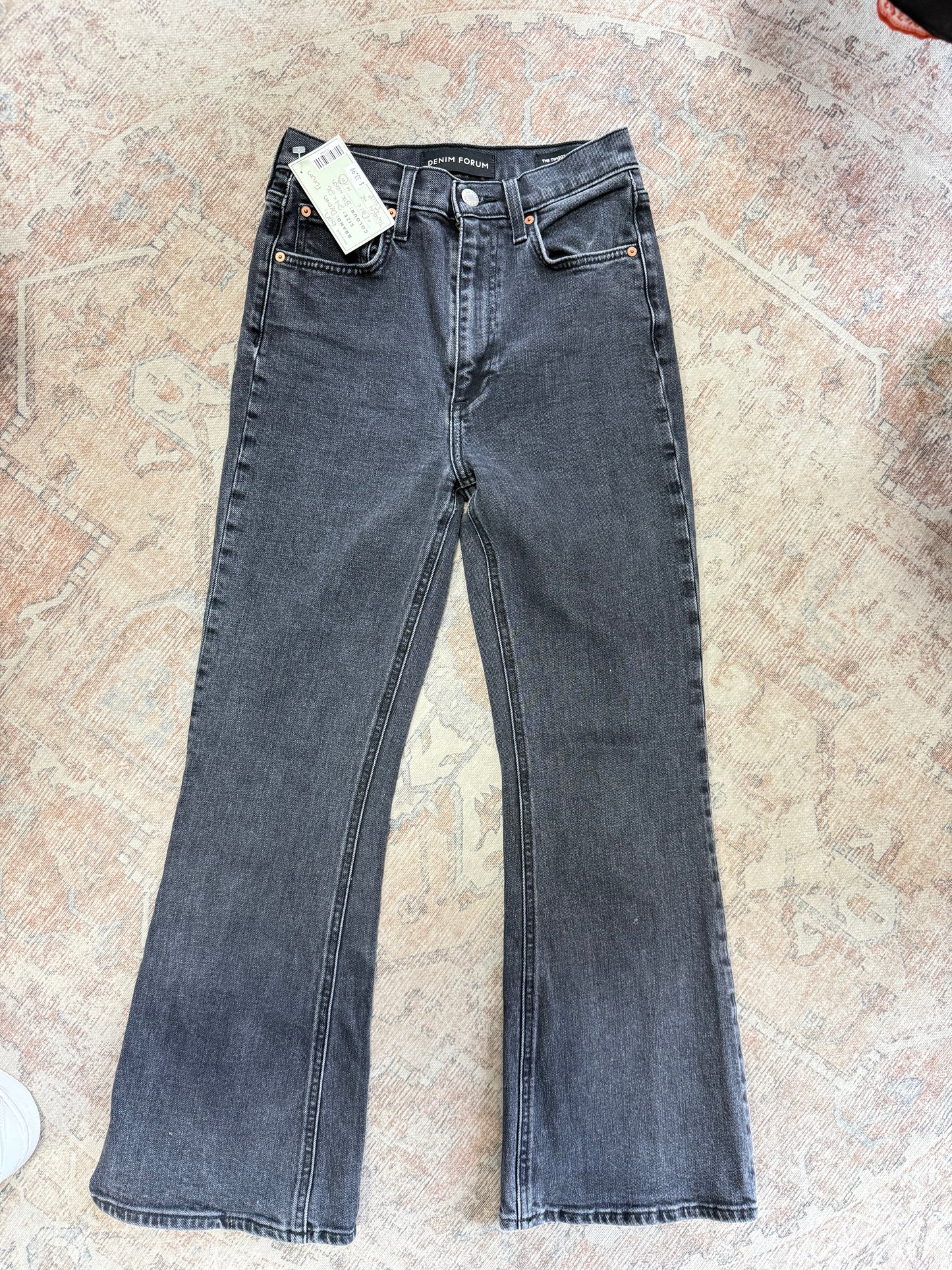 Denim Forum Twiggy Flare HR Jeans (24x26)