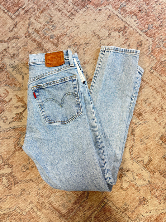 Levi 501 Skinny HR Jeans (25x28)