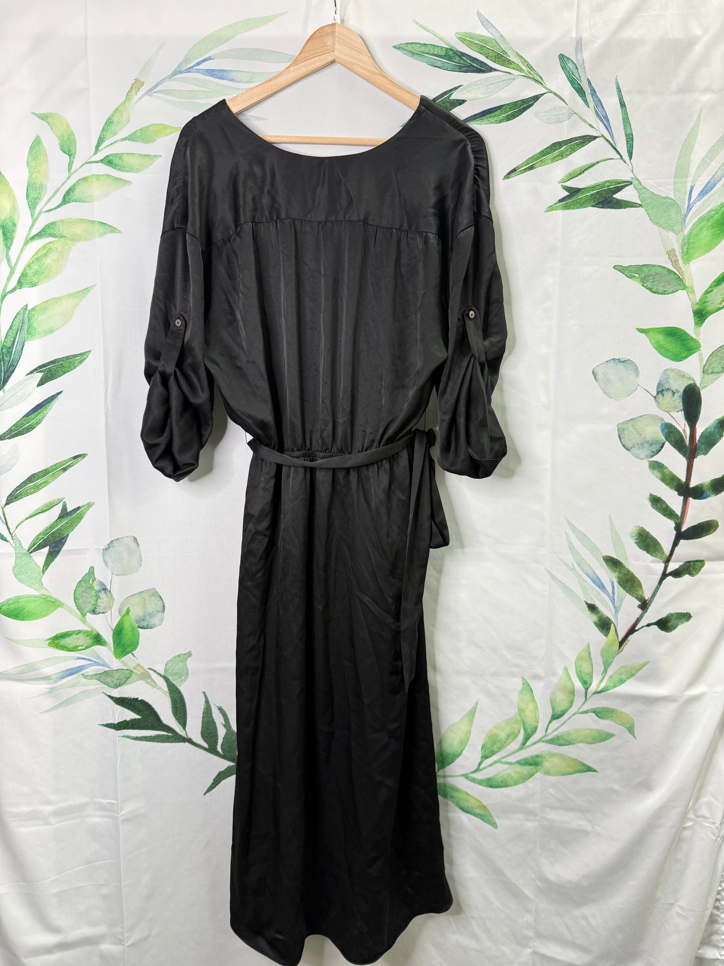 Aritzia Babaton Armoire Satin Dress (L)