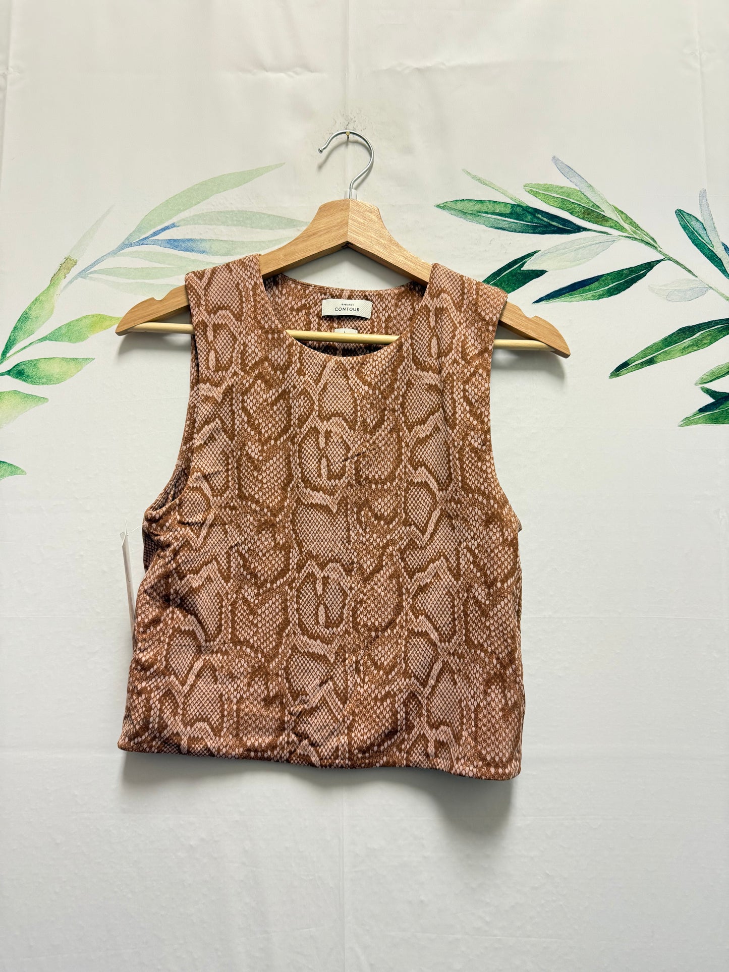 Aritzia Babaton Contour Crop Tank (L)
