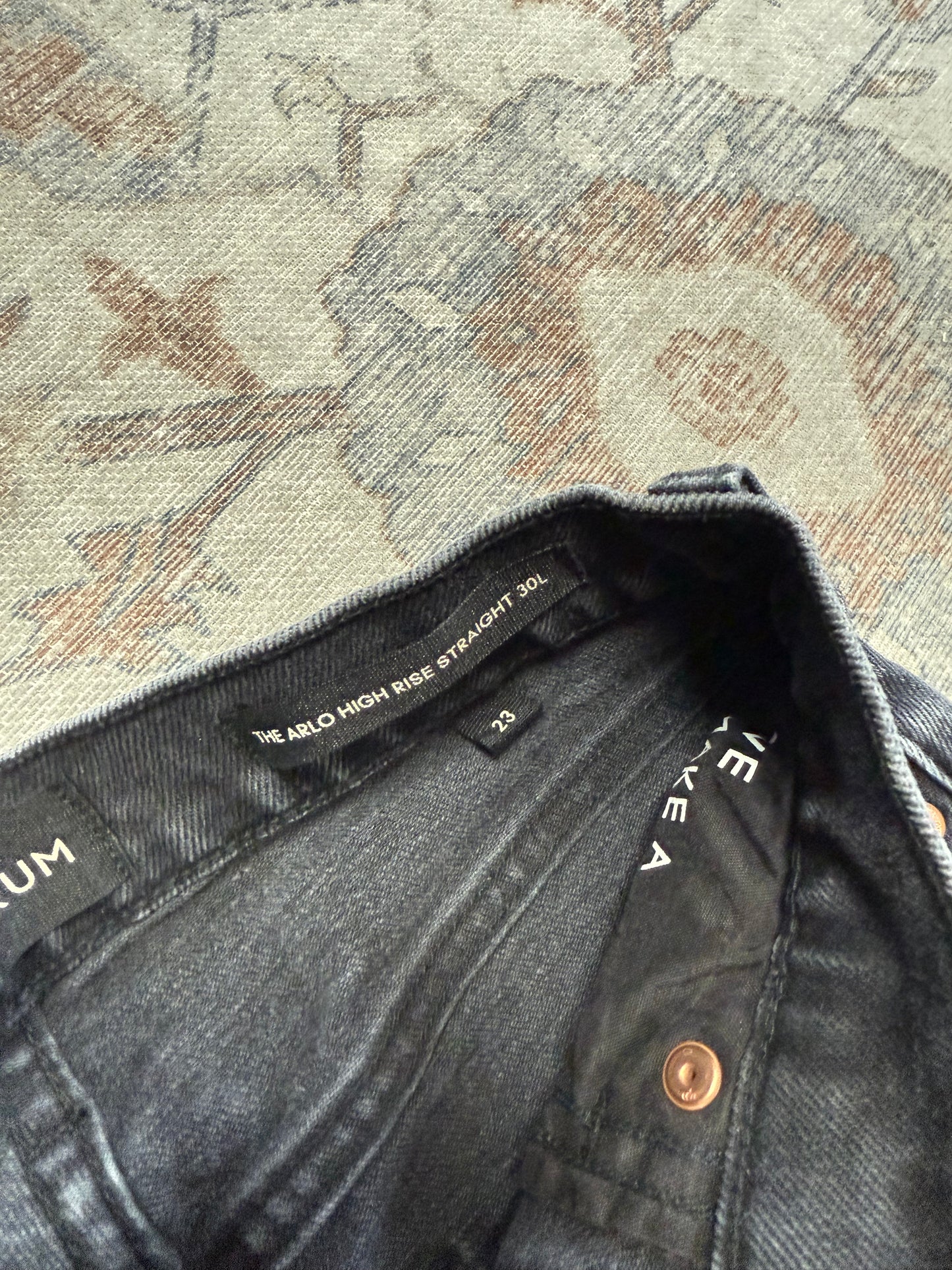 Denim Forum Arlo Straight HR Jeans (23x30)