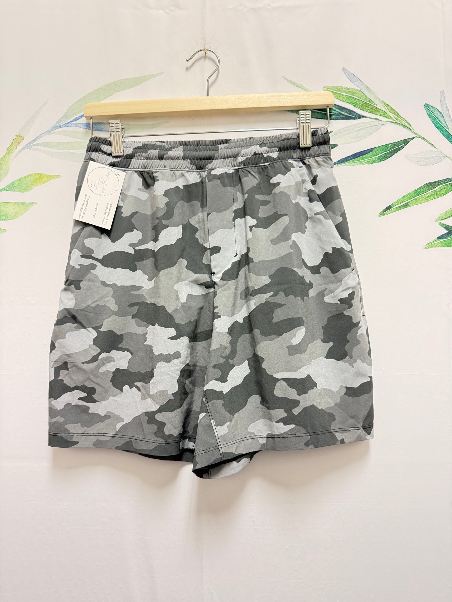 Lululemon Pace Breaker Linerless 7” (S)