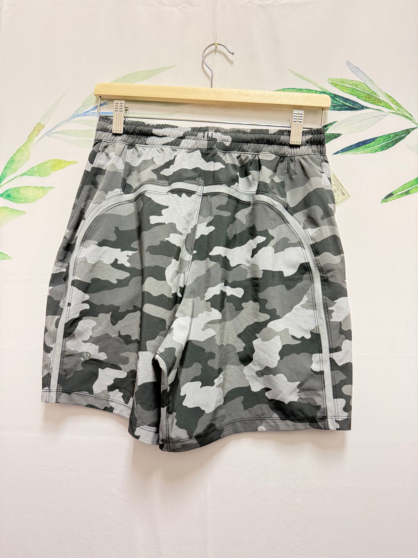 Lululemon Pace Breaker Linerless 7” (S)
