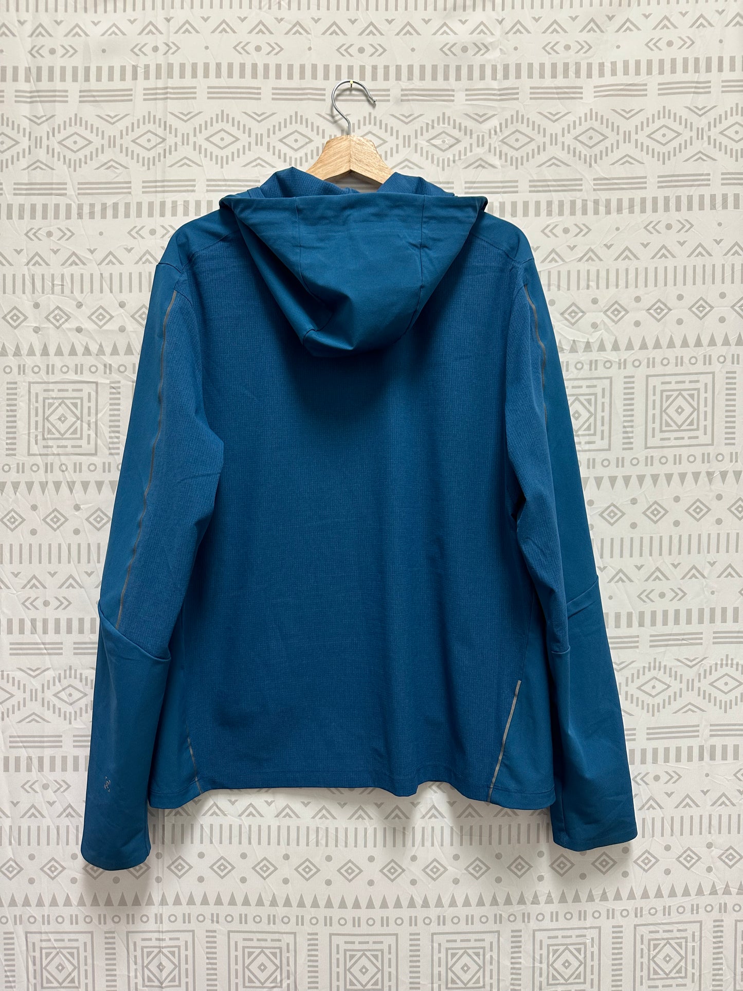 Lululemon Warp Lite Jacket (L)