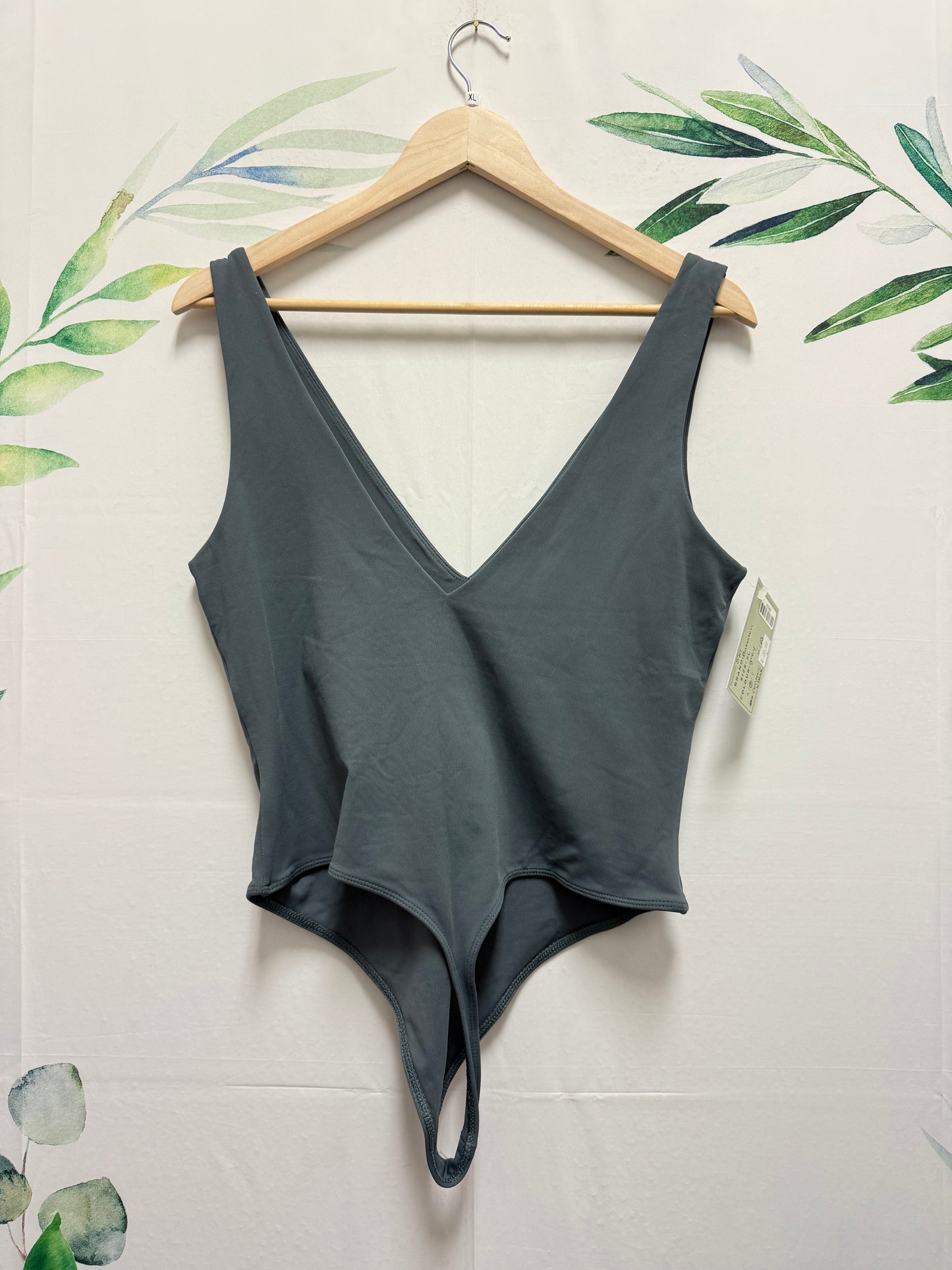 Aritzia Babaton Contour V Neck Bodysuit (XL)