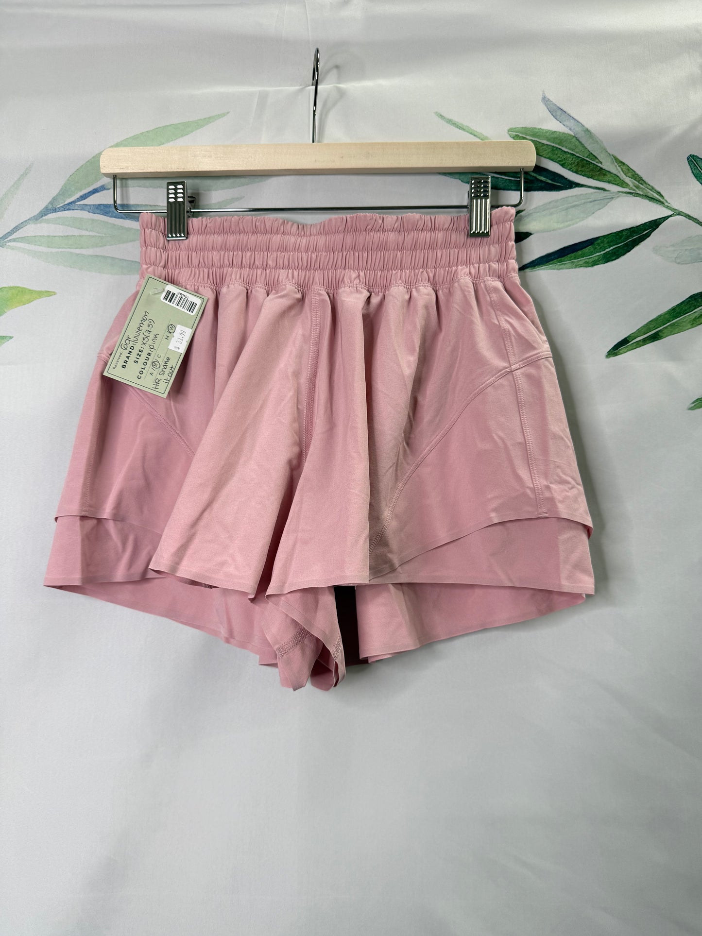 Lululemon Shake It Out HR Short 2.5” (XS)