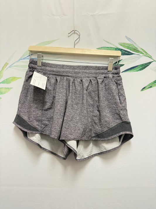 Lululemon Hotty Hot LR Short 4” (8)
